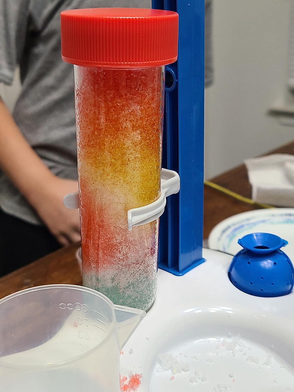 Thames & Kosmos Ooze Labs Chemistry Station Science Experiment Kit, 20 Non-Hazardous Experiments Including Safe Slime, Chromatography, Acids, Bases & More, Multi-Color customer photo 2