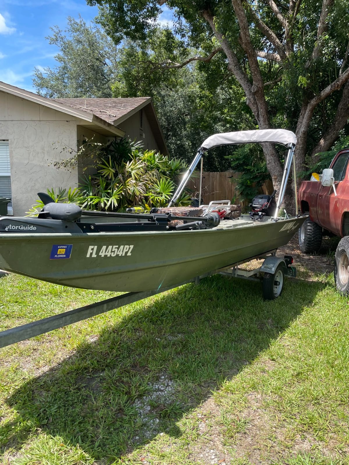 Seamander Bimini Top for Boats, 10 Color Options, 14 Different Sizes, Included 4 Adjustable Straps & 2 Rear Support Poles, 1.25