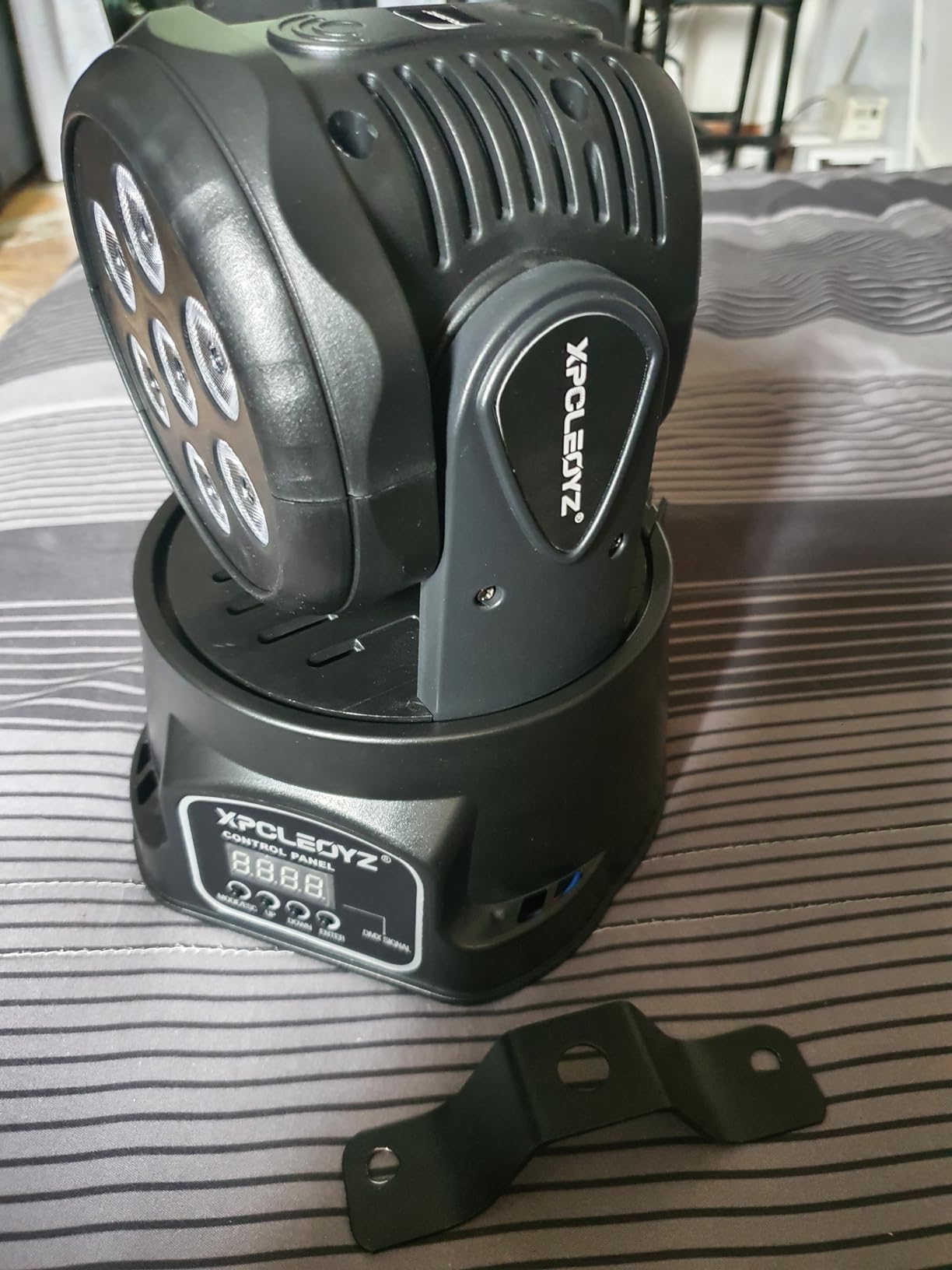 Moving Head Light 7 x 10W LED 4 in 1 RGBW Stage Lighting DJ Lights | DMX & Sound Activated, 9/14 CH, 540 Pan & 180 Tilt, Wash Light for Party, Weddings, Clubs, Concerts, Bars and Events customer photo 2