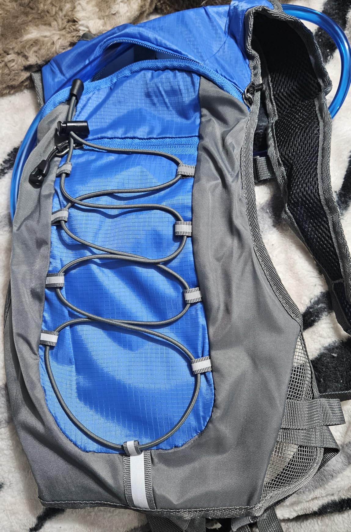 Unigear Hydration Pack Backpack with 2L Water Bladder for Hiking & Cycling customer photo 2