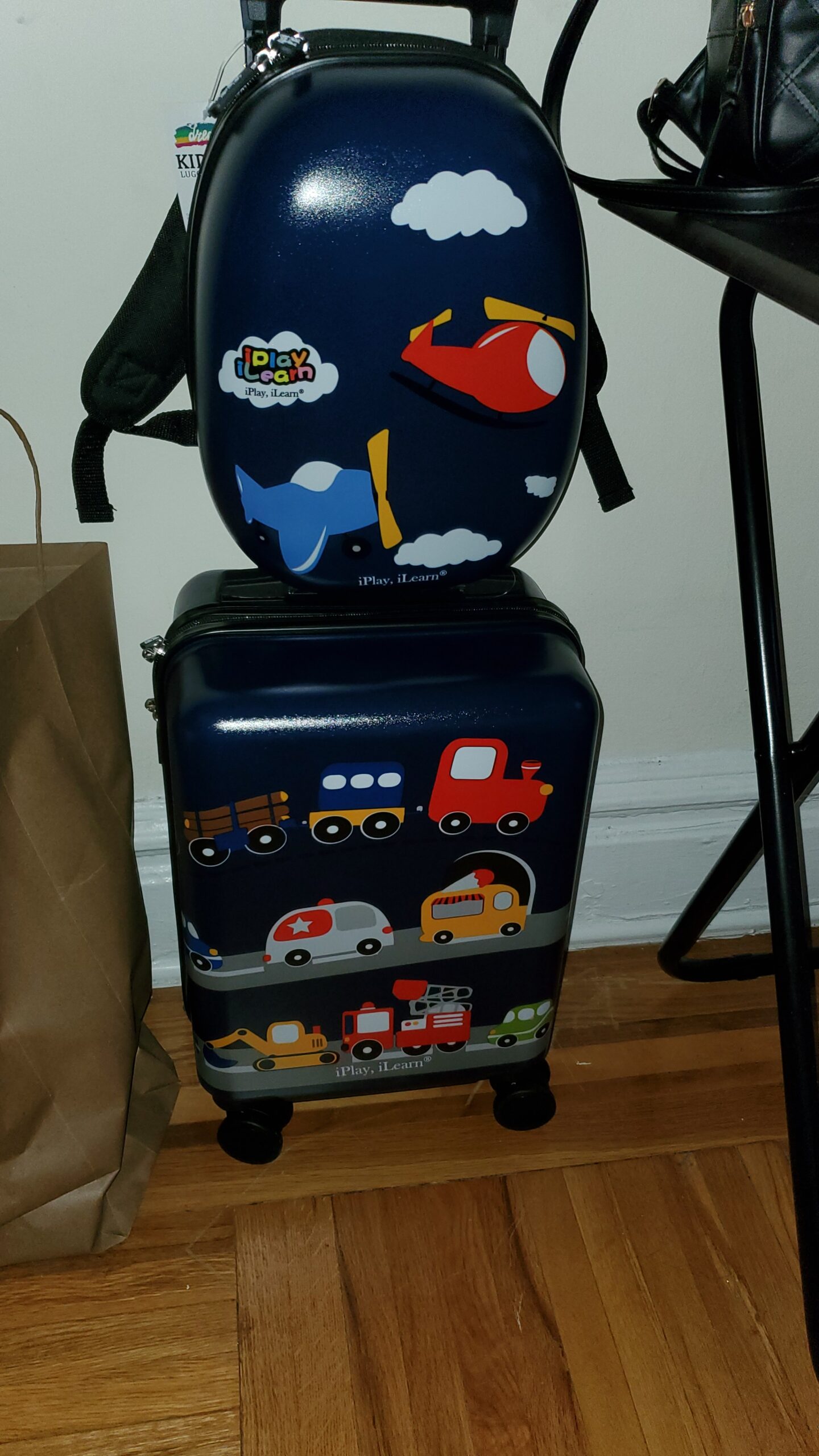 Airplane Kids Luggage, 18