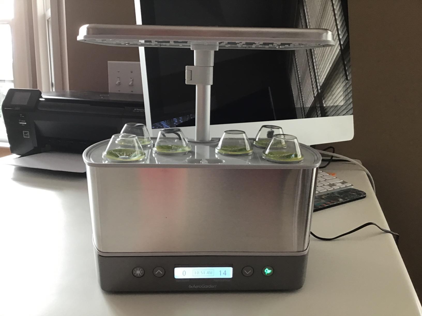 AeroGarden Harvest Elite, Stainless Steel customer photo 1