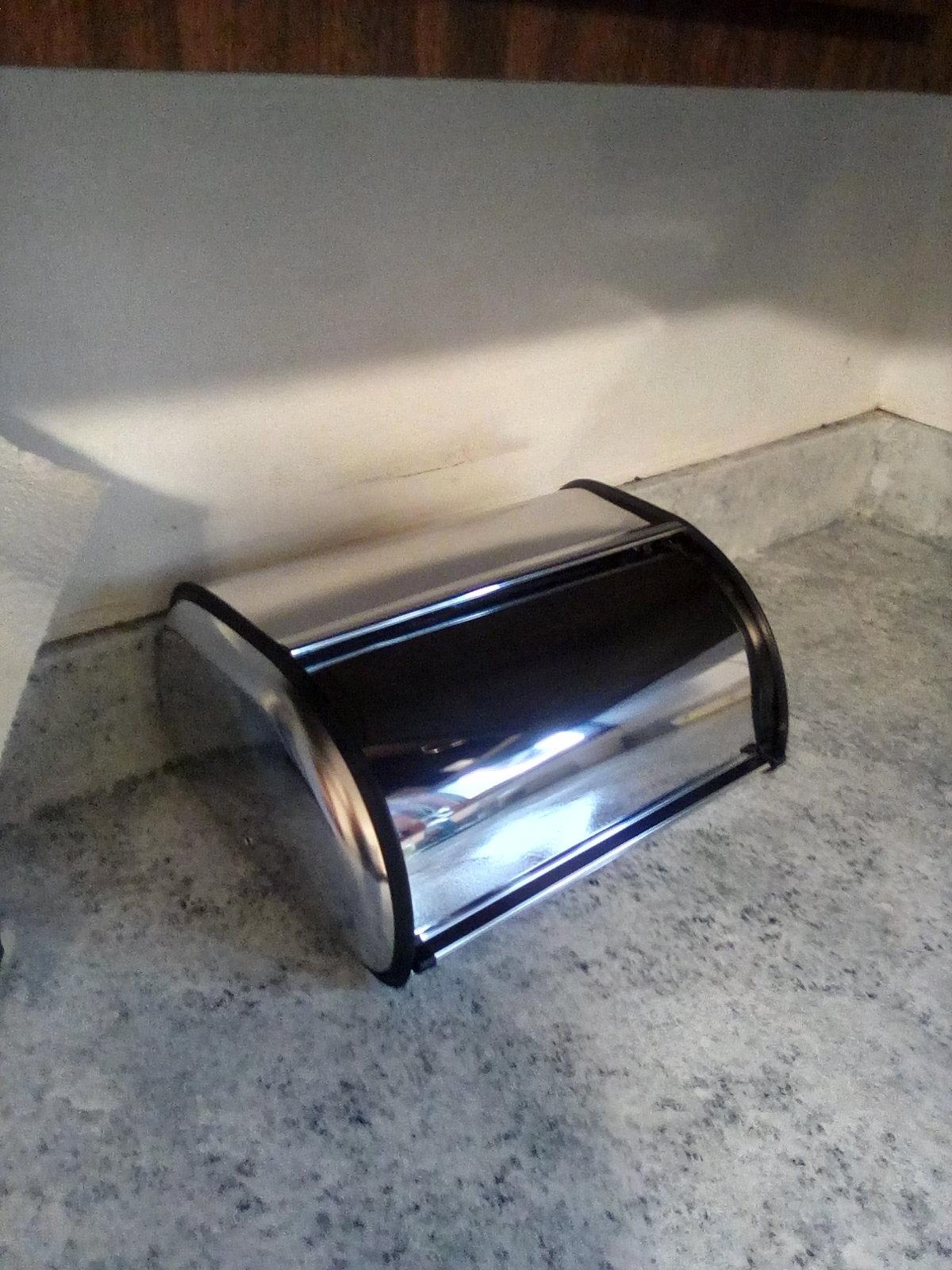 Flexzion Stainless Steel Bread Box, 16-Inch Bread Bin for Countertop | Large Bread Storage Container for Loaves, Bagels, Pastries, and Snacks; 15.75 X 10.83 X 7.28 Inches customer photo 2