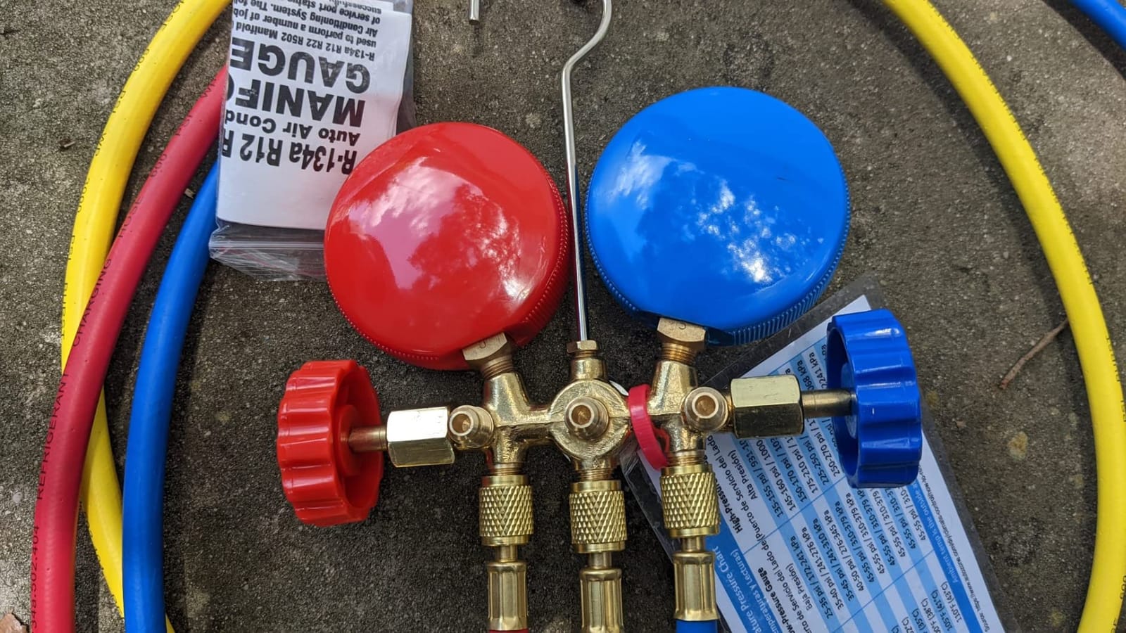 OMT 3-Way AC Manifold Gauge Set for R12 R134a R502 R22, 5 ft Hoses, Solid Brass Build, Ideal for Auto Freon Recharge customer photo 2