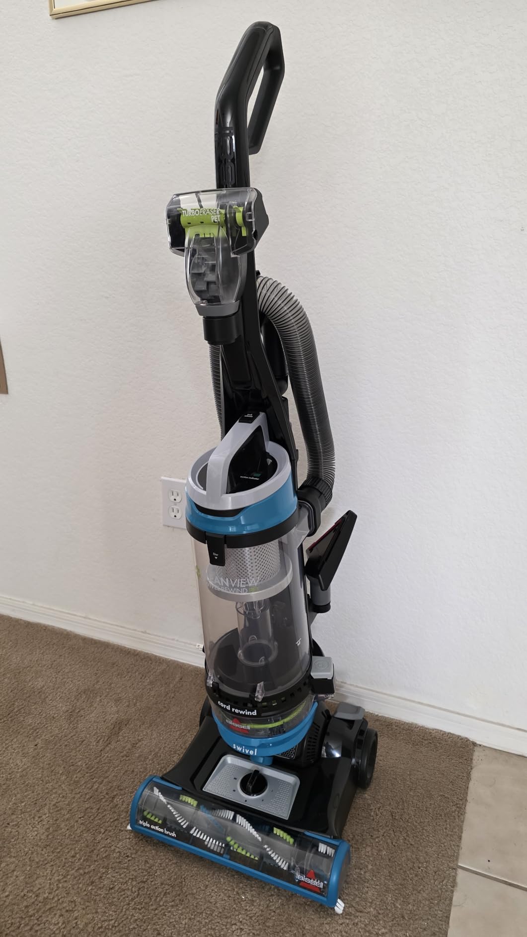 Bissell 2254 CleanView Swivel Rewind Pet Upright Bagless Vacuum, Teal customer photo 2