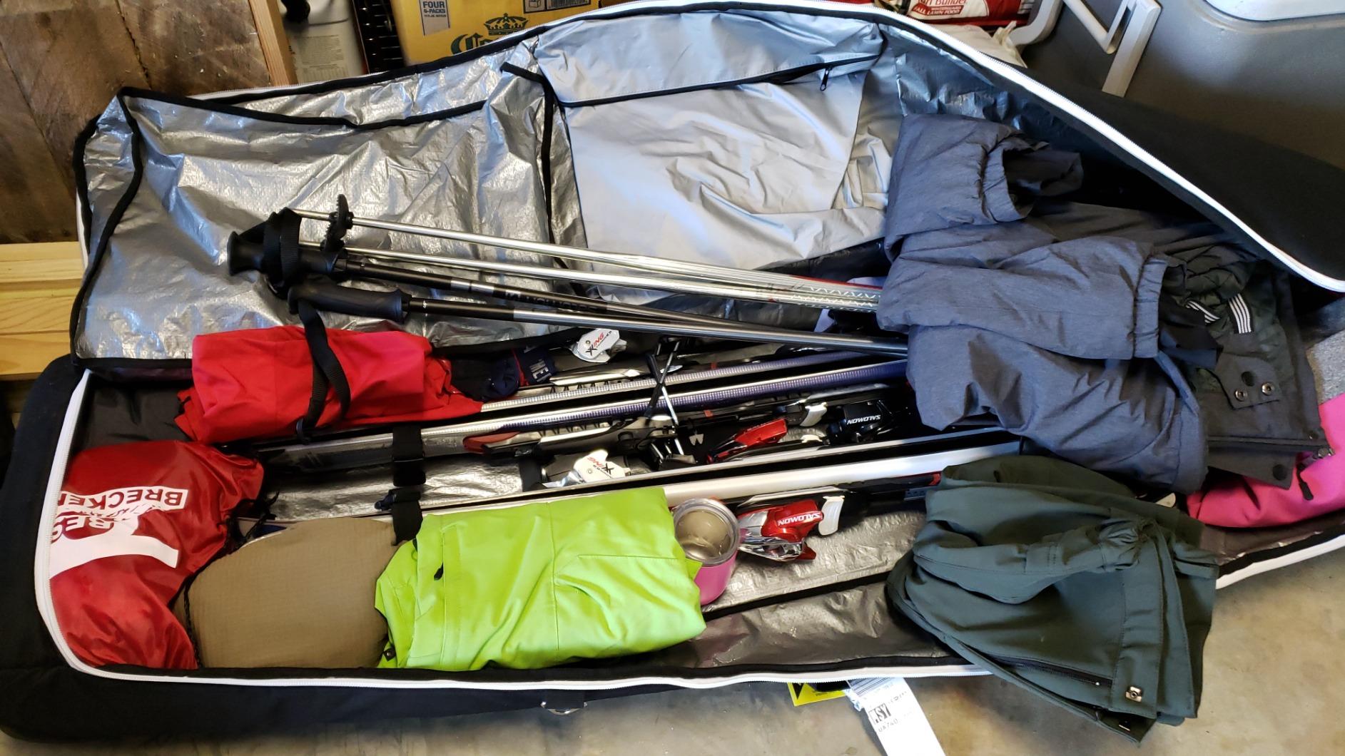 Athletico Conquest Padded Snowboard Bag With Wheels - Travel Bag for Single Snowboard and Snowboard Boots customer photo 1