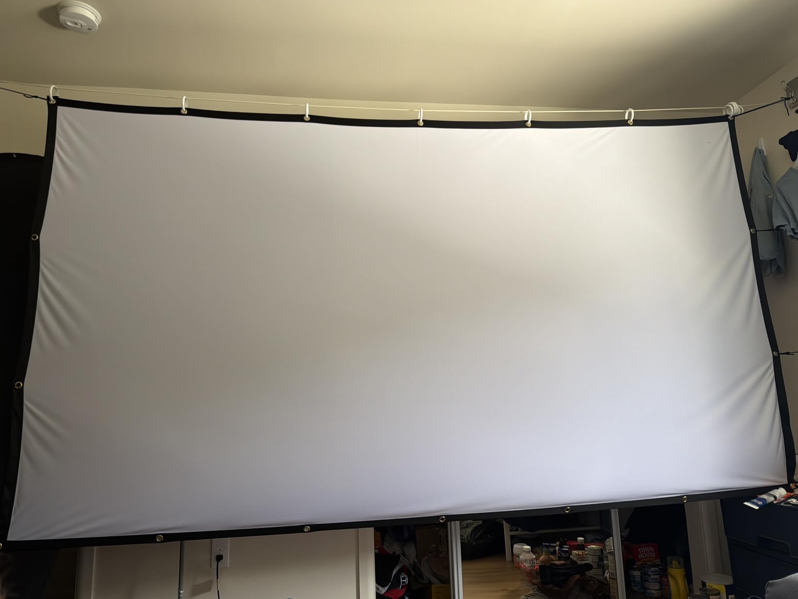 Mdbebbron 120 inch Projector Screen 16:9 Foldable Anti-Crease Portable Projector Movies Screens for Home Theater Outdoor Indoor Support Double Sided Projection customer photo 2
