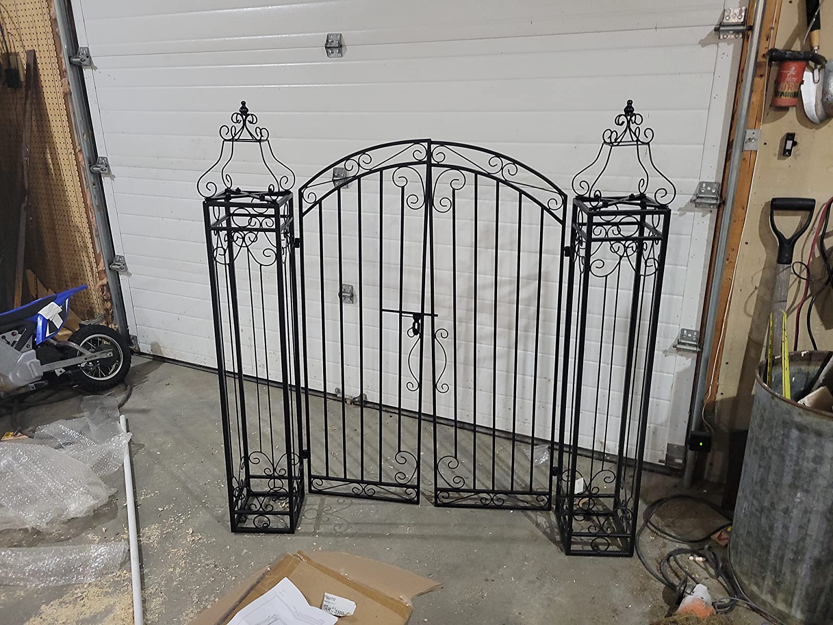 vidaXL Garden Gate 4'x8 x4'5 Wrought Iron Ornamental Outdoor Estate Entryway customer photo 2