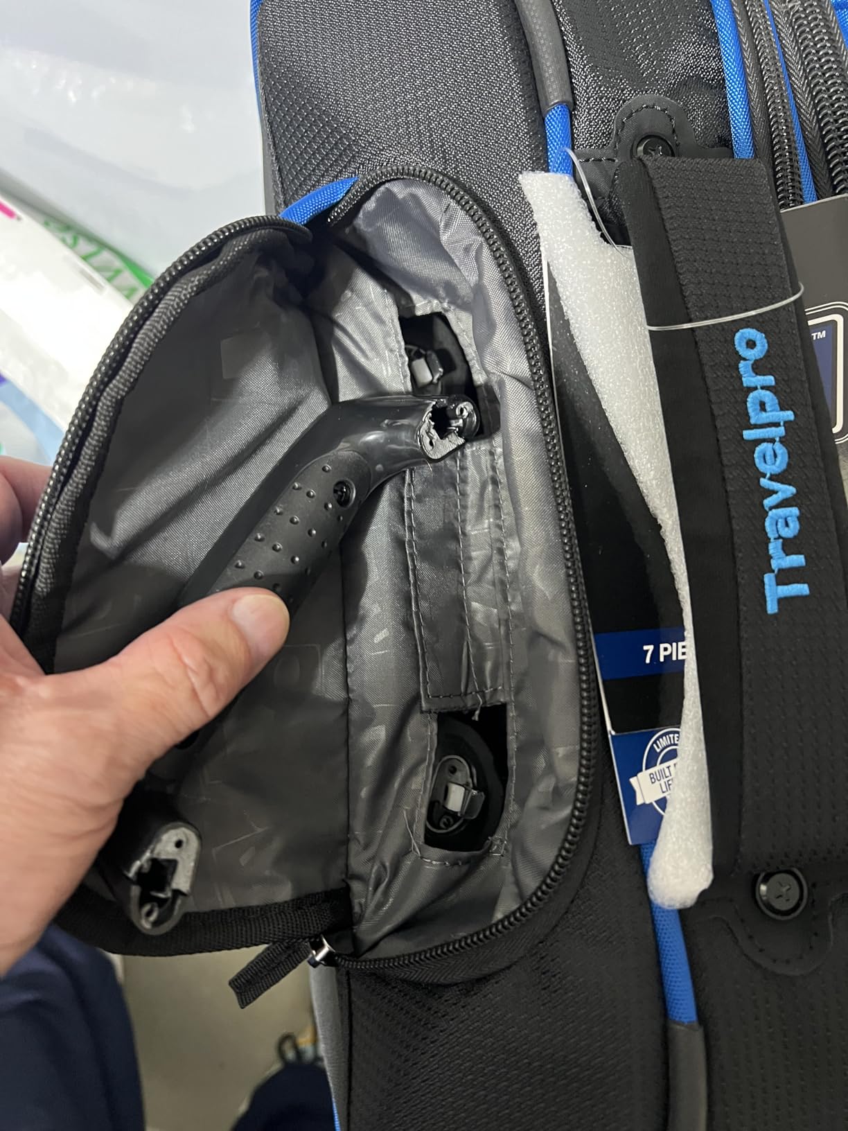 Travelpro Tpro Bold 2.0 30 Inch Drop Bottom Rolling Duffel customer photo 1
