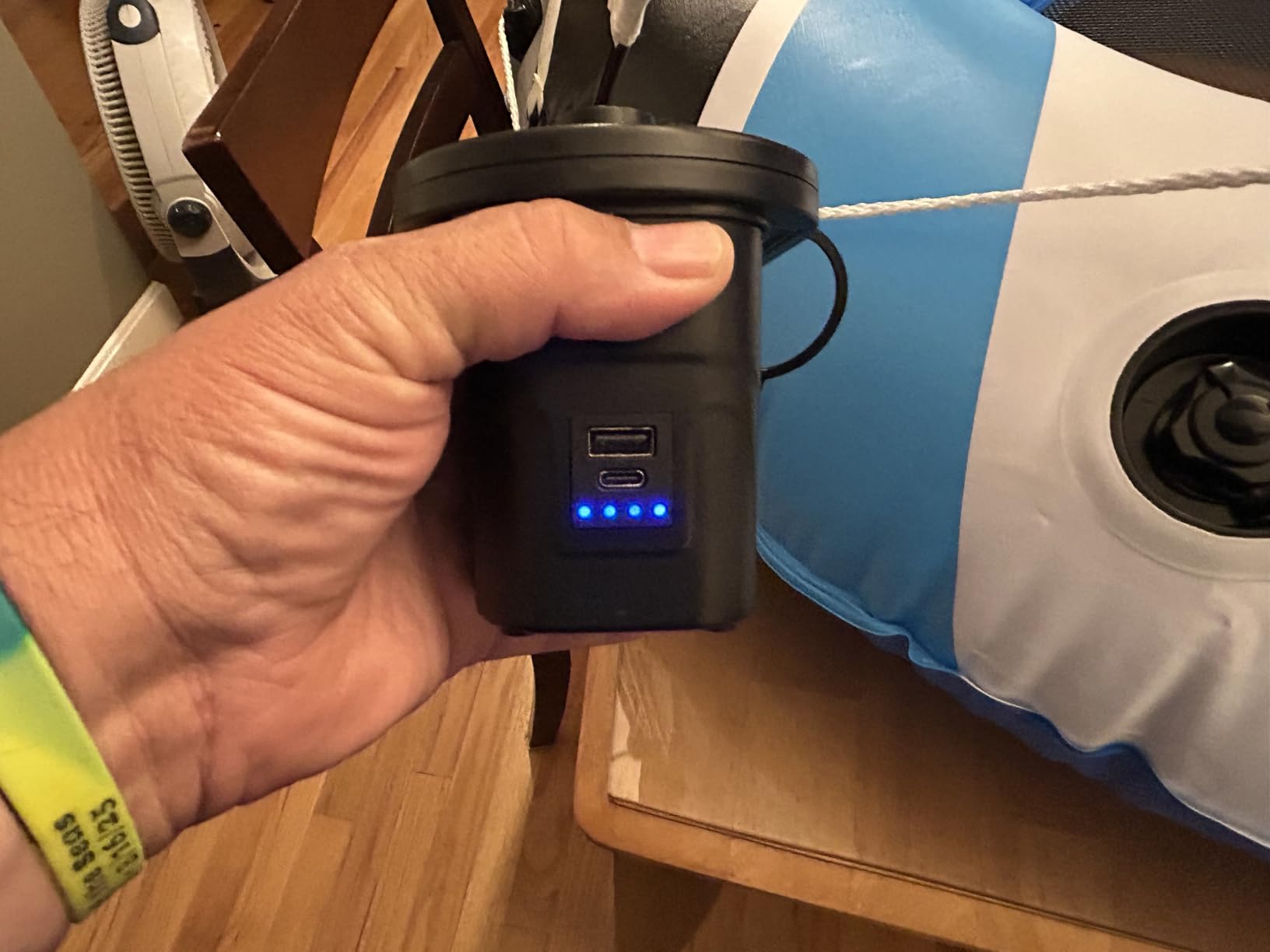 Dr.Meter 4000mAh Rechargeable Air Pump for Inflatables Ultra Fast Inflator | Portable Quick-Fill Inflate/Deflate Air Mattress Pump for Outdoor Camping Inflatable Pool Float Boat Raft Swim Ring Airbed customer photo 1