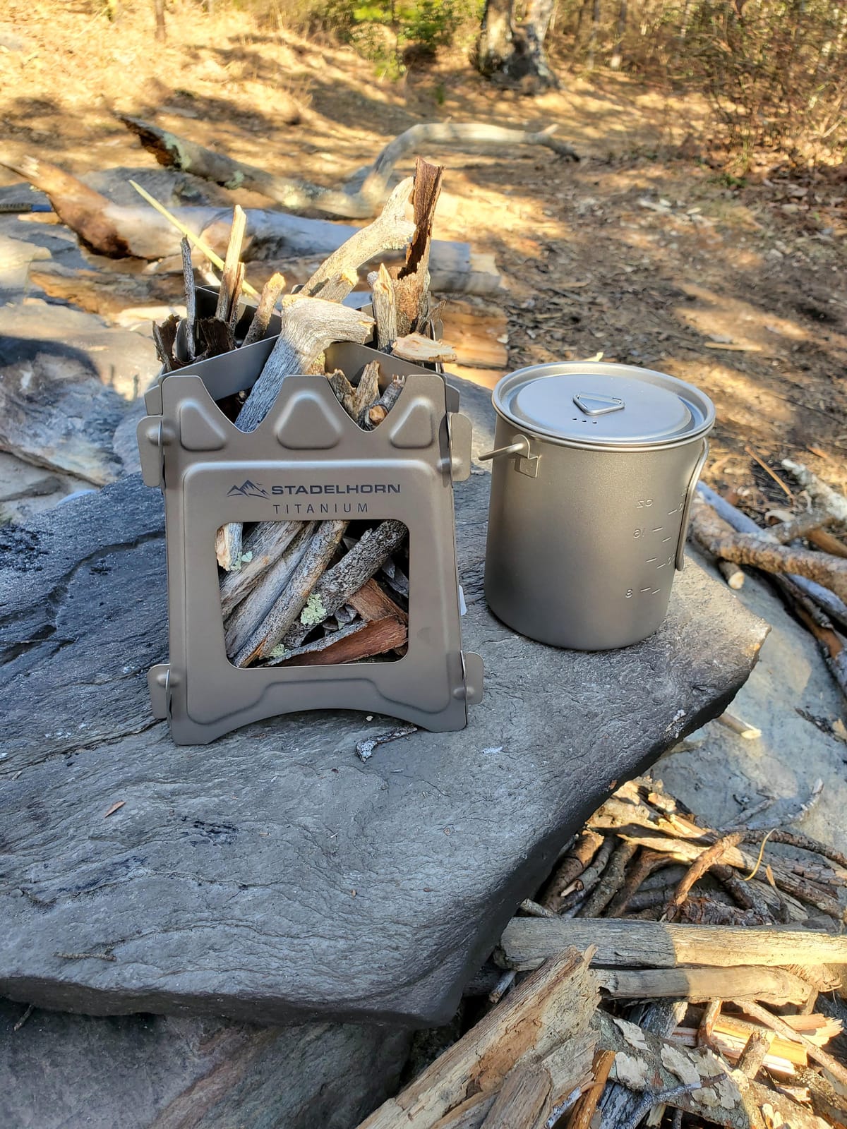 Lixada Titanium Camping Cookware with Folding Spork, 750ml Camping Titanium Pot & 450ml Coffee Mug with Foldable Handle & Lid, Portable Outdoor Cookware Set for Backpacking Hiking Cooking customer photo 1