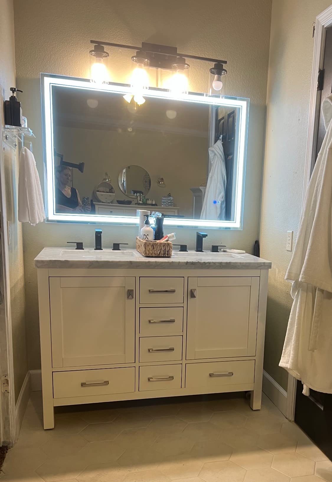 Eviva Aberdeen 48 in. White Double Sink Bath Vanity with Carrara Quartz Top and Undermount Porcelain Sinks customer photo 1