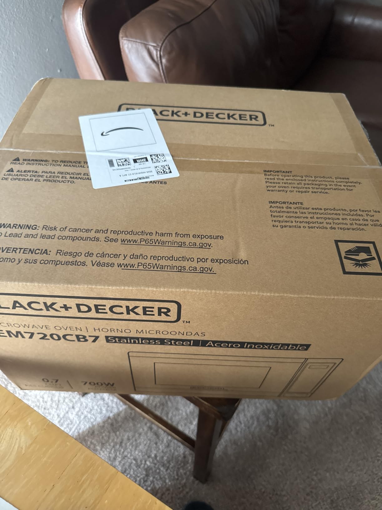 BLACK+DECKER Countertop Microwave Oven, 0.7 Cu.Ft, 700W, Stainless Steel | Digital Controls, Push-Button Door, Child Safety Lock, 10 Power Levels, Removable Turntable customer photo 2
