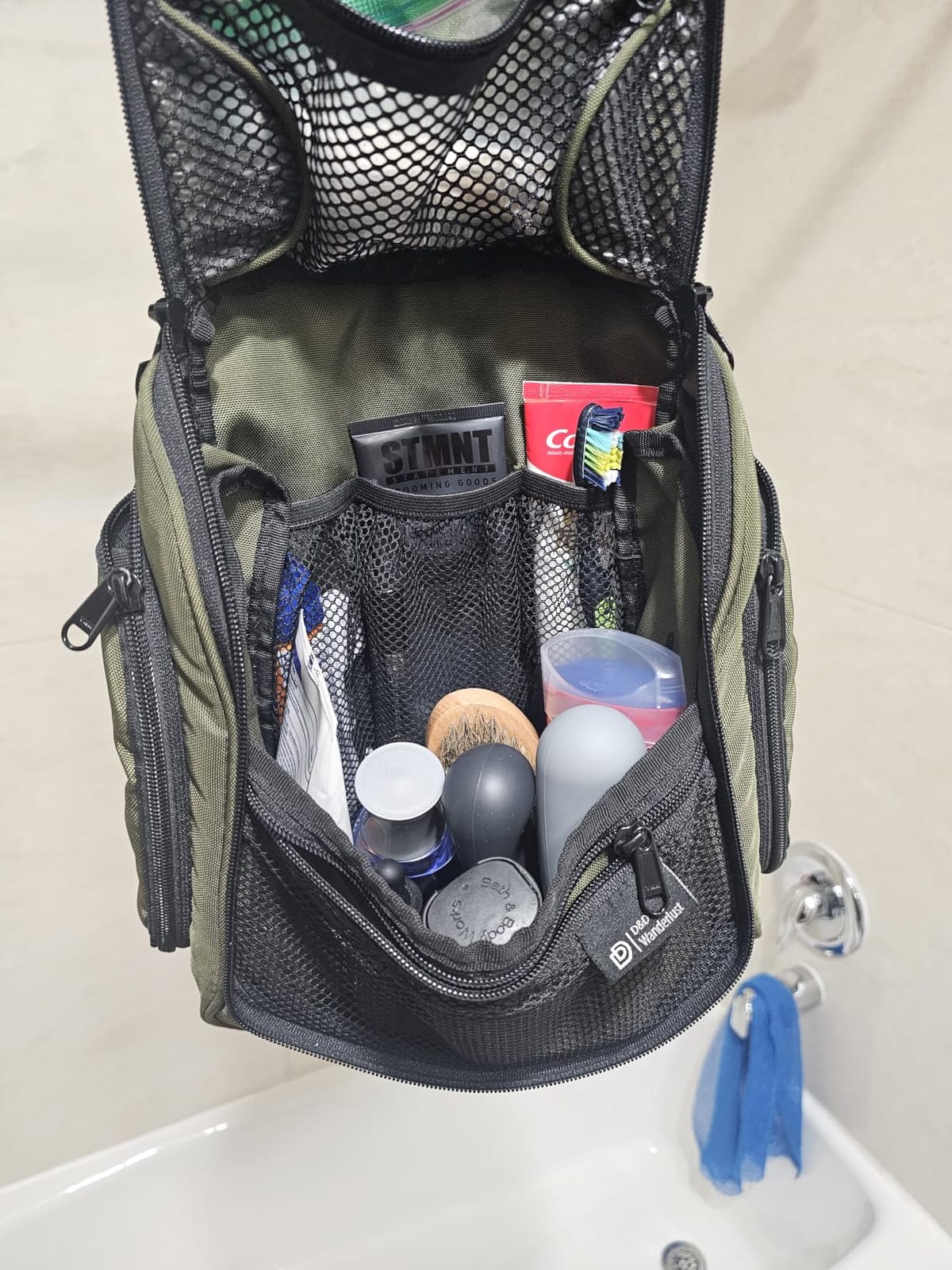D&D Wanderlust D&D Hanging Travel Toiletry Bag for Men and Women - Cosmetics, Makeup and Toiletries Organizer Kit with 10 Compartments customer photo 1