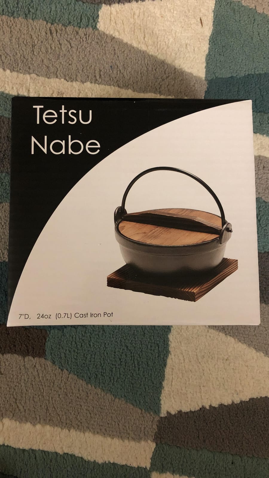Fuji Merchandise Japanese Style Cast Iron Sukiyaki Tetsu Nabe Pot with Wooden Lid and Tray Quality Enamel Coating (28 fl. oz) 6.75