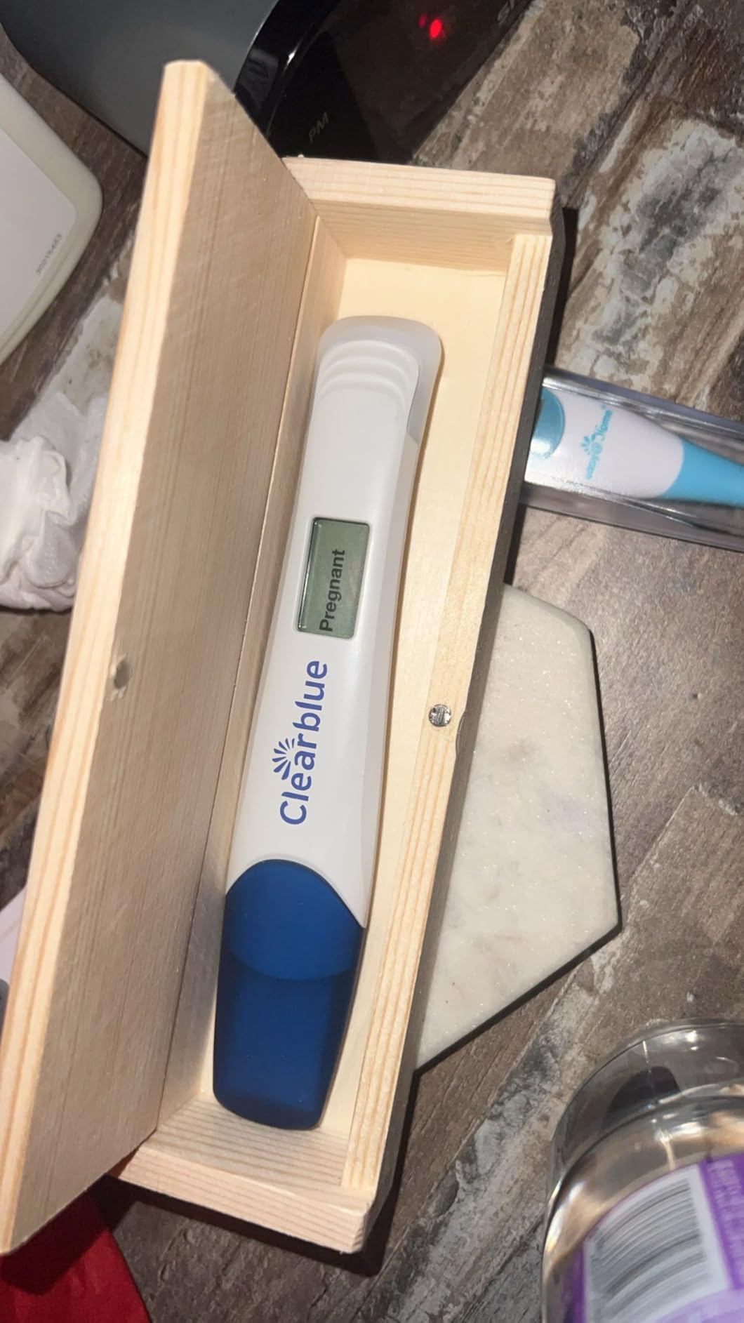 easy@Home Digital Basal Body Thermometer for Adults - Fertility Tracker | Precise 1/100th Degree Thermometer. Flexible Tip, Backlit LCD & 30 Memory. Auto Scan Premom App for Women customer photo 1