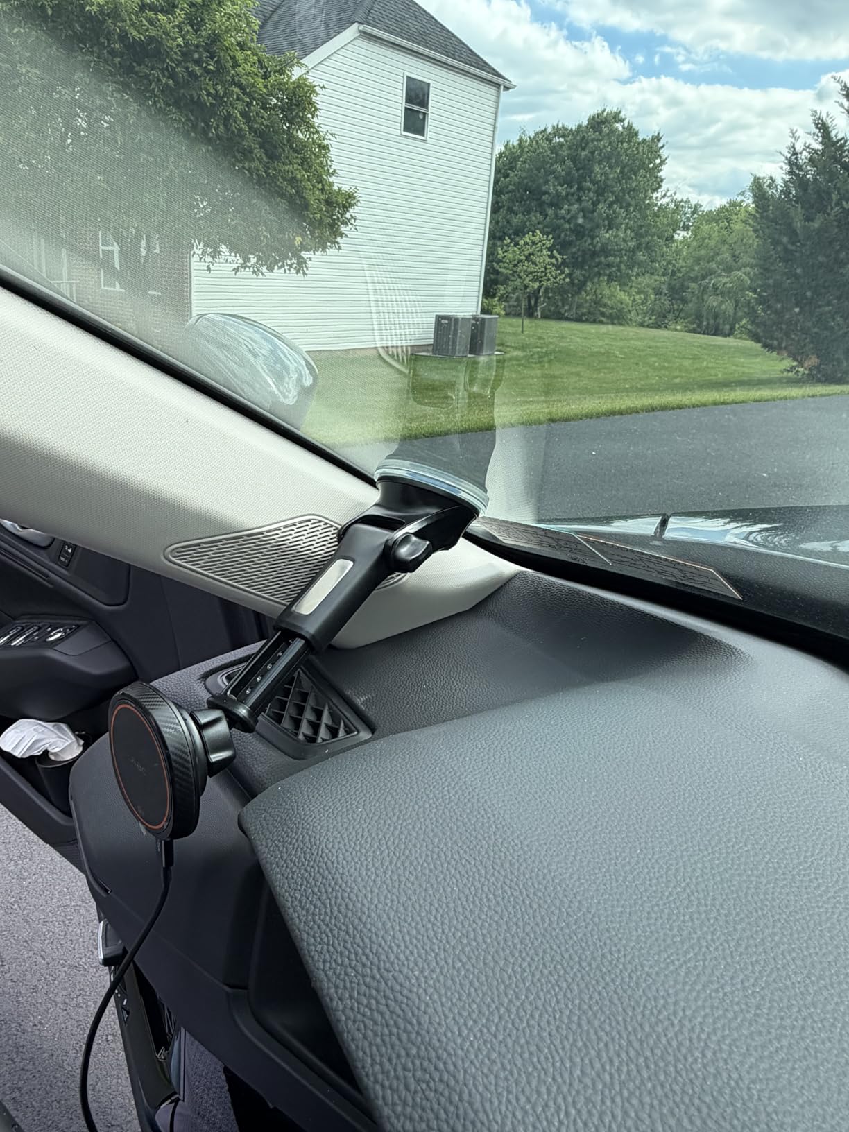 APPS2Car Magnetic Phone Mount for Car, Dashboard & Windshield Suction Cup Holder with Telescopic Arm, Requires Metal Plate for Proper Use, Fit for Android Smartphones(NOT for MagSafe) customer photo 1