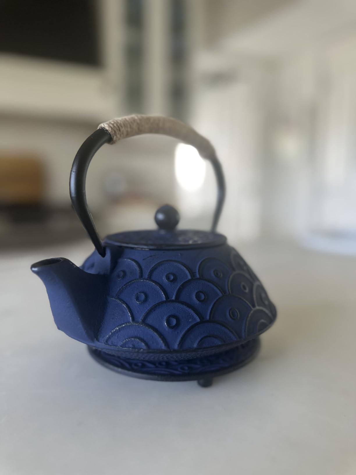 Japanese Style Cast Iron Teapot Set Tetsubin Kettle with Infuser, Trivet, 4 Tea Cups (Fish Scale Pattern, Blue) customer photo 2