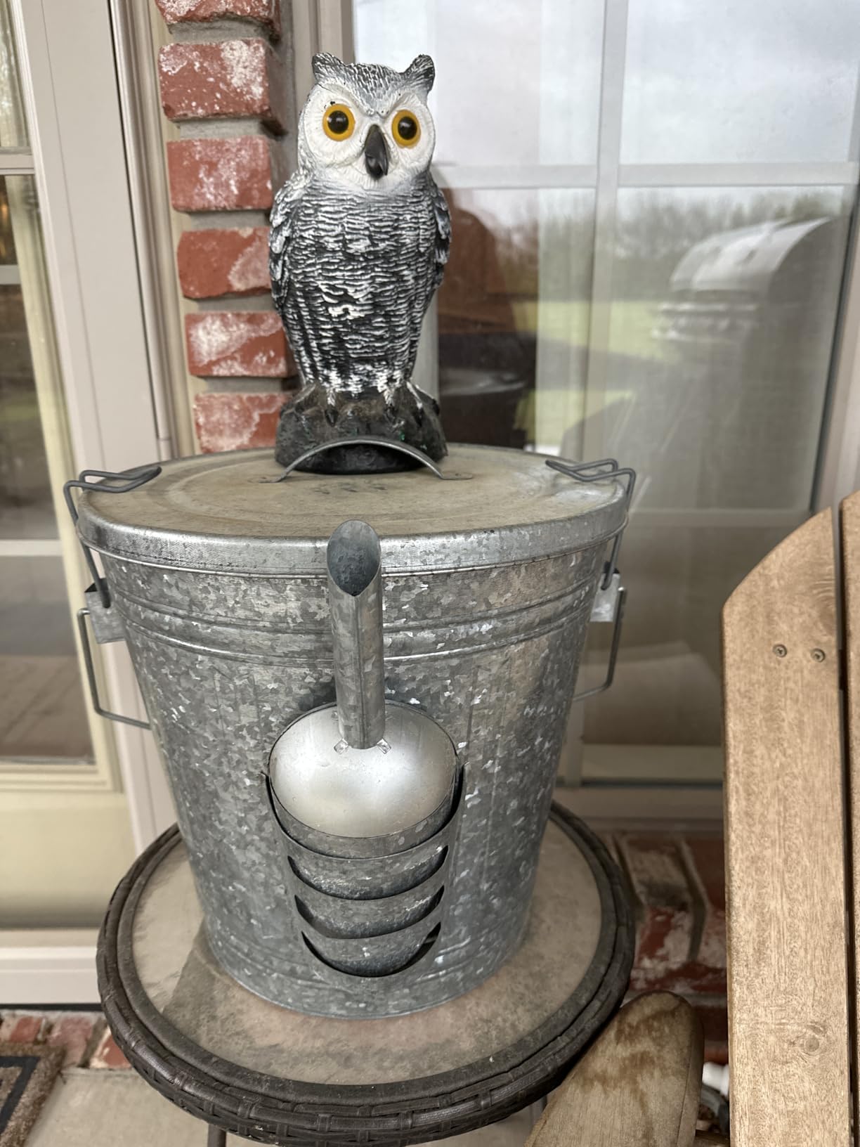 Audubon Woodlink Galvanized Steel Rustic Farmhouse Bird Food and Seed Locking Storage Bucket Bin with Scoop, Holds up to 16.5 Quarts or 25 Pounds customer photo 2