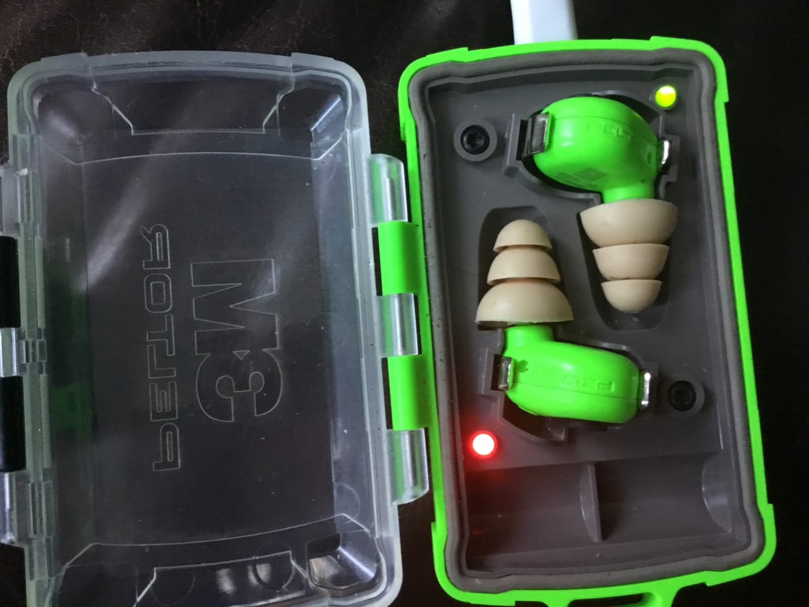 3M PELTOR EEP-100 Ear Plug Kit, Rechargeable, Noise Reduction customer photo 1