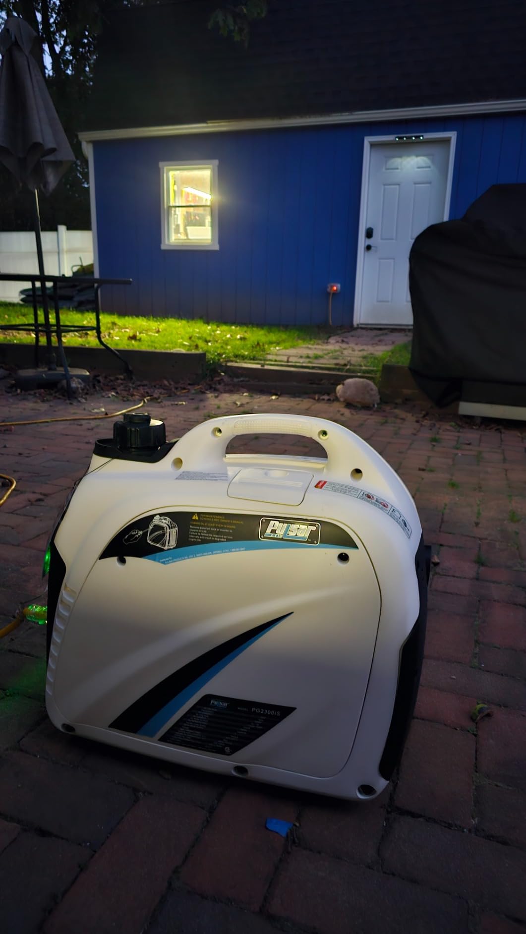 Pulsar PG2300iS 2,300W Portable Super Quiet Gas-Powered Inverter Generator with USB Outlet & Parallel Capability, CARB Compliant customer photo 1