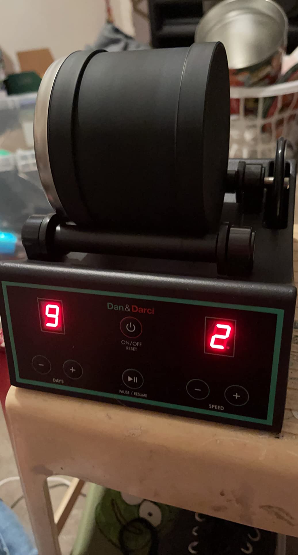 Dan&Darci Advanced Professional Rock Tumbler Kit - with Digital 9-Day Polishing Timer & 3 Speed Settings - Turn Rough Rocks into Beautiful Gems customer photo 1