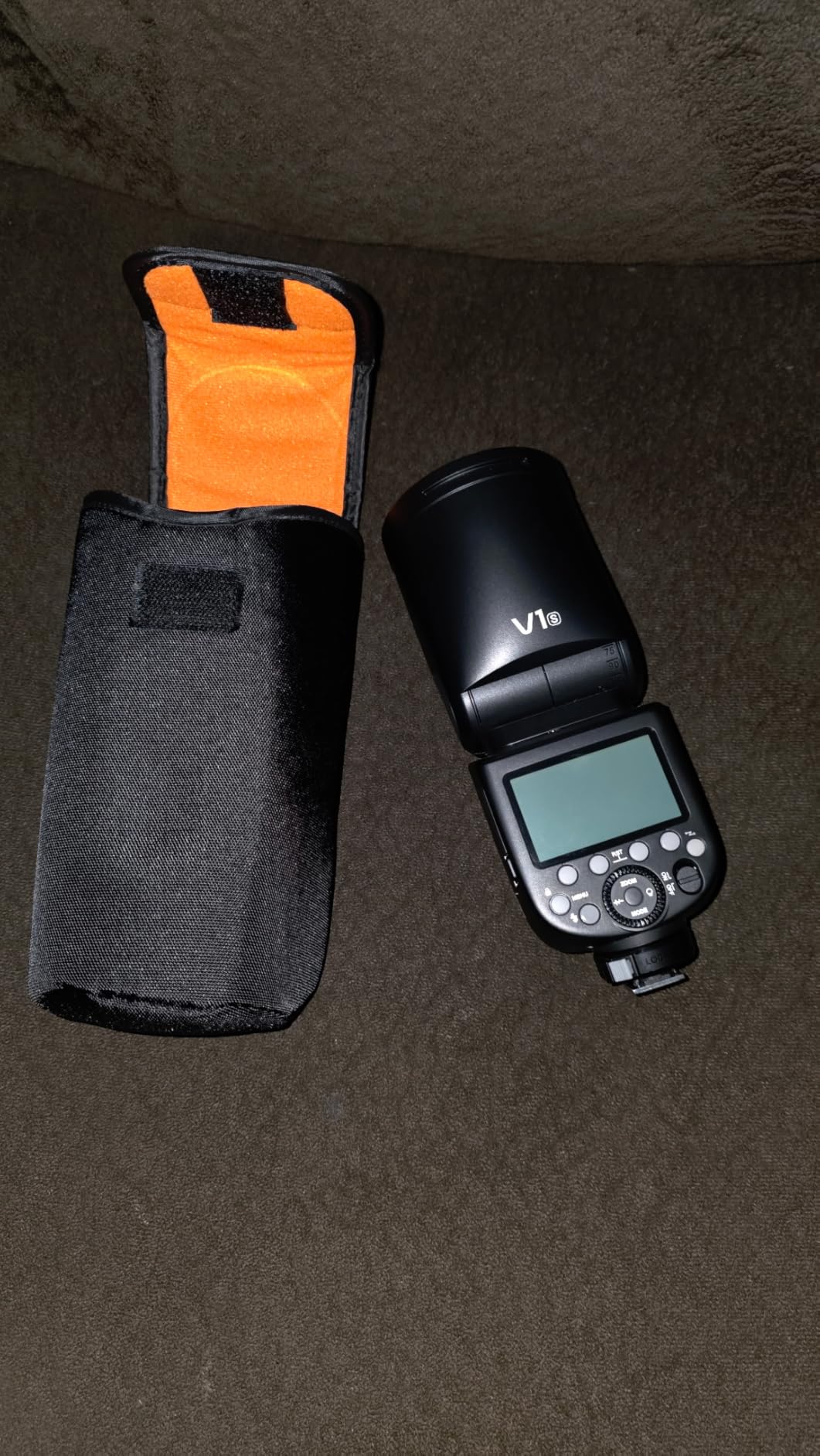 Godox V1-C Flash Speedlite for Canon, 76Ws 2.4G X Wireless TTL 1/8000 HSS Speedlight, 1.5s Recycle, 480 Full Power Flashes with Rechargeable Battery customer photo 2