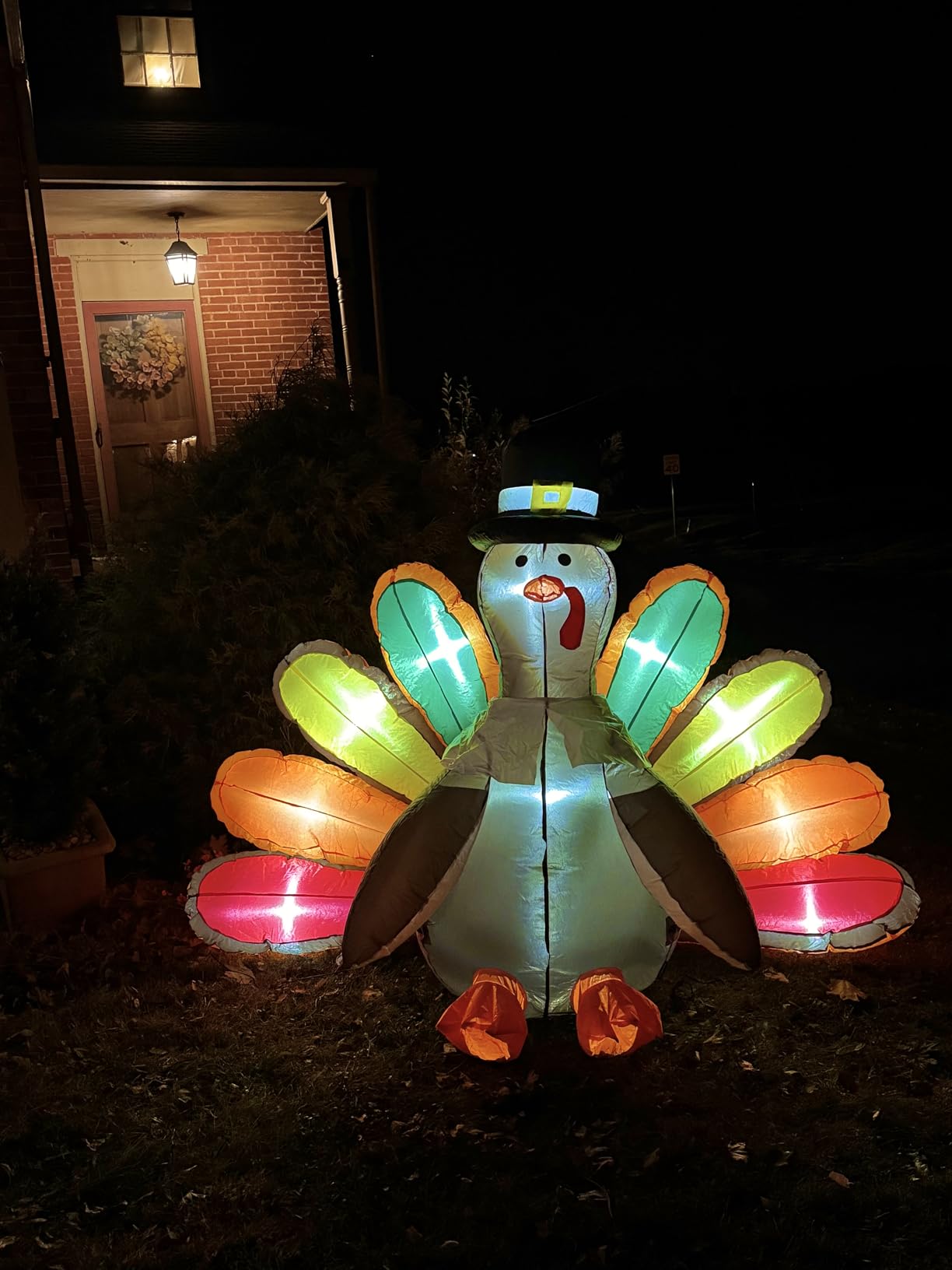VIVOHOME 5ft Height Thanksgiving Inflatable LED Lighted Turkey with Colorful Tail Blow up Outdoor Lawn Yard Decoration customer photo 1