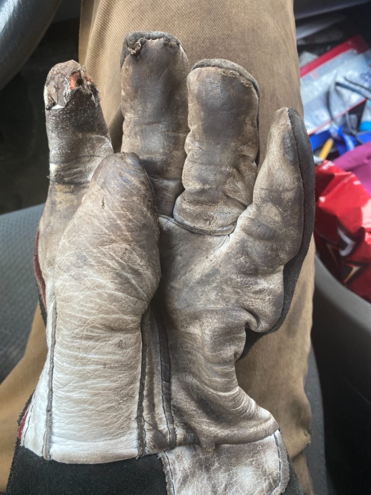 Lincoln Electric DynaMIG HD Professional MIG Welding Gloves | Comfort & Heat Resistance | Large | K3806-L Black customer photo 1