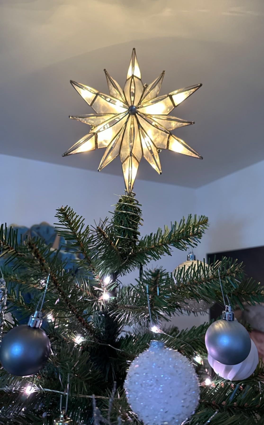 Kurt Adler 10-Light 12-Point Capiz Star and Center Gem Treetop customer photo 2