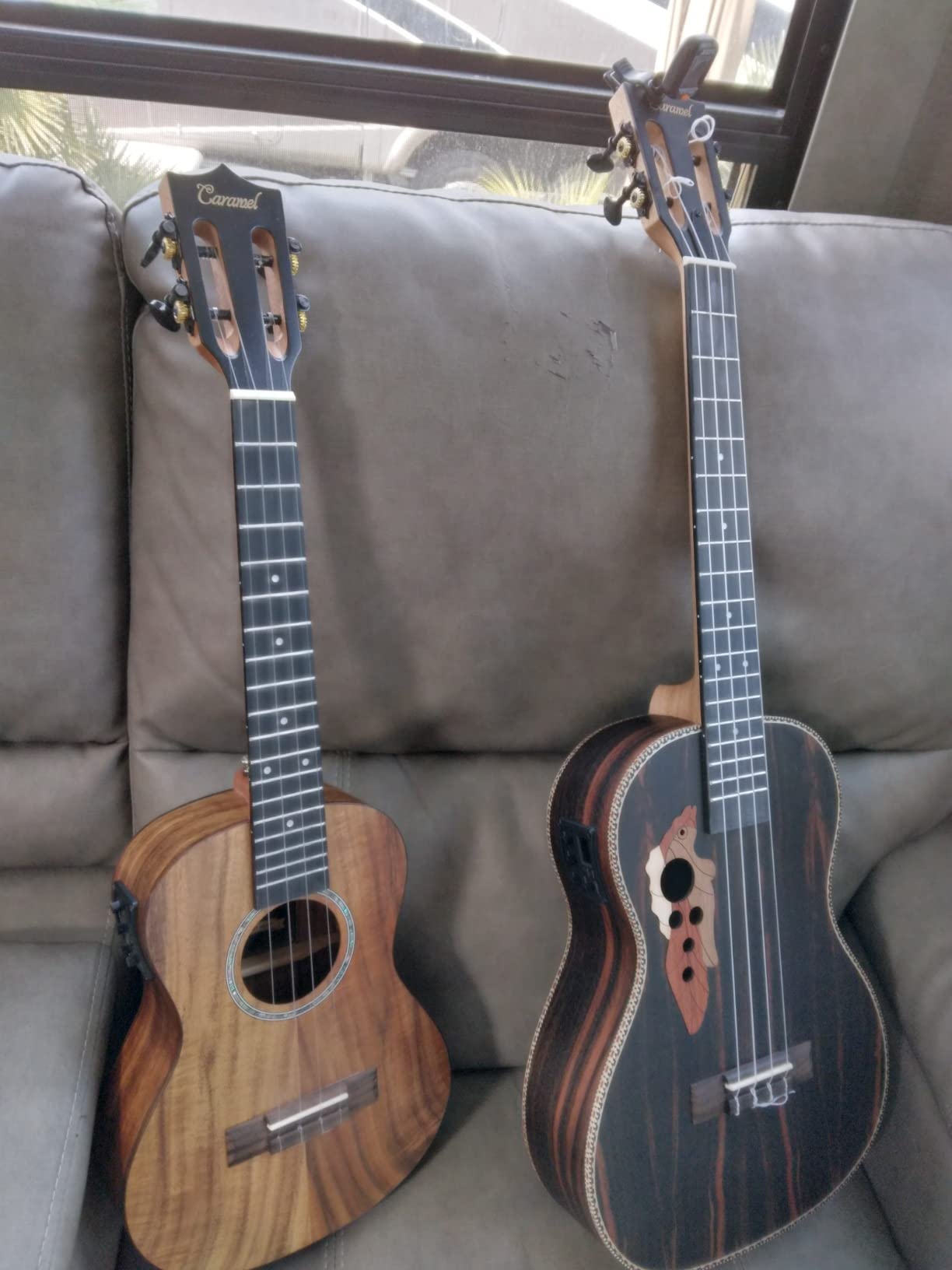 Caramel Ebony Wood Baritone Ukulele 30inch Wood LCD Color Display Electric Ukelele Kit Hawaiian Beginner Guitar Starter Pack Bundle Gig bag, Strap, Strings Set customer photo 1