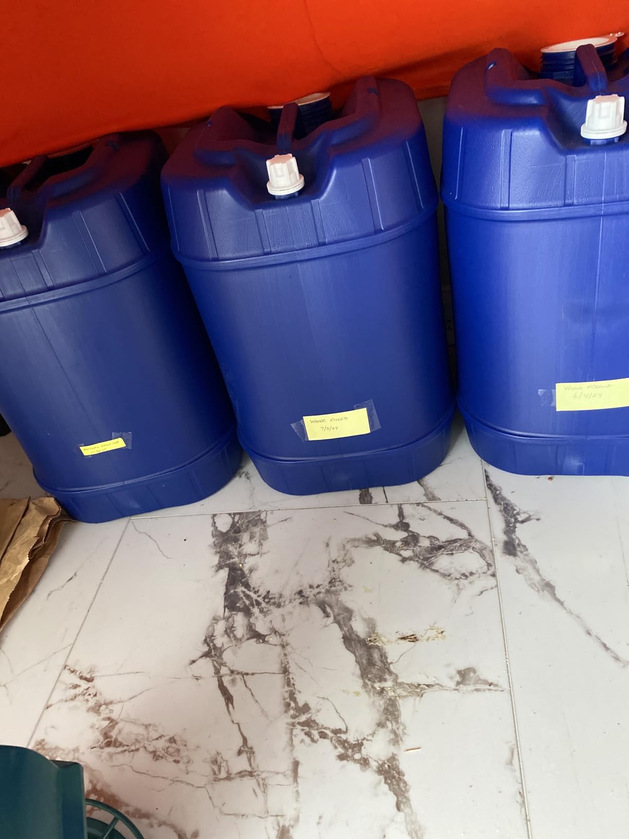 Legacy Food Storage Emergency Water Storage Containers, Long Term 5 Gallon Water Tank - 4 Stackable Food Grade Tanks Included, for Camping, Prepping, Survival - 20 Gallon Total Capacity customer photo 2