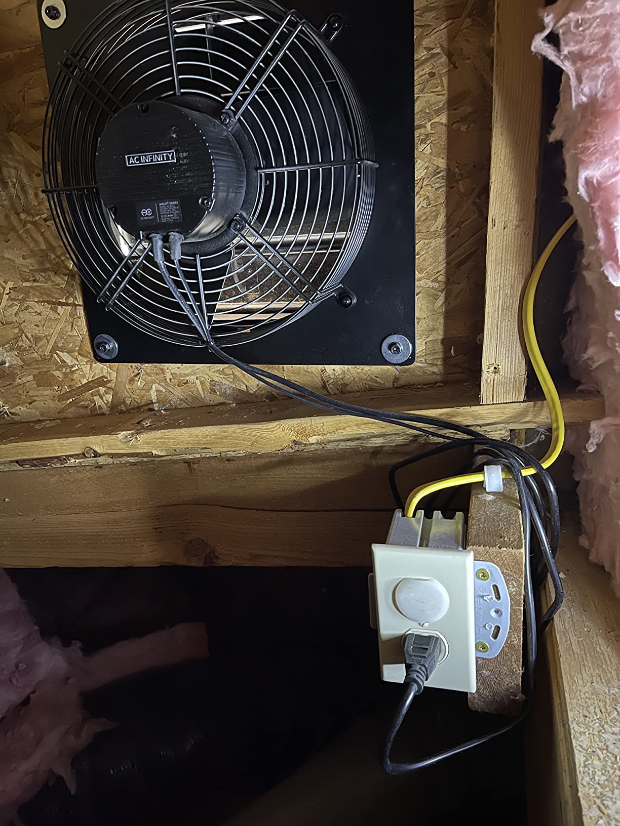 AC Infinity AIRLIFT T12 Shutter Exhaust Fan 12