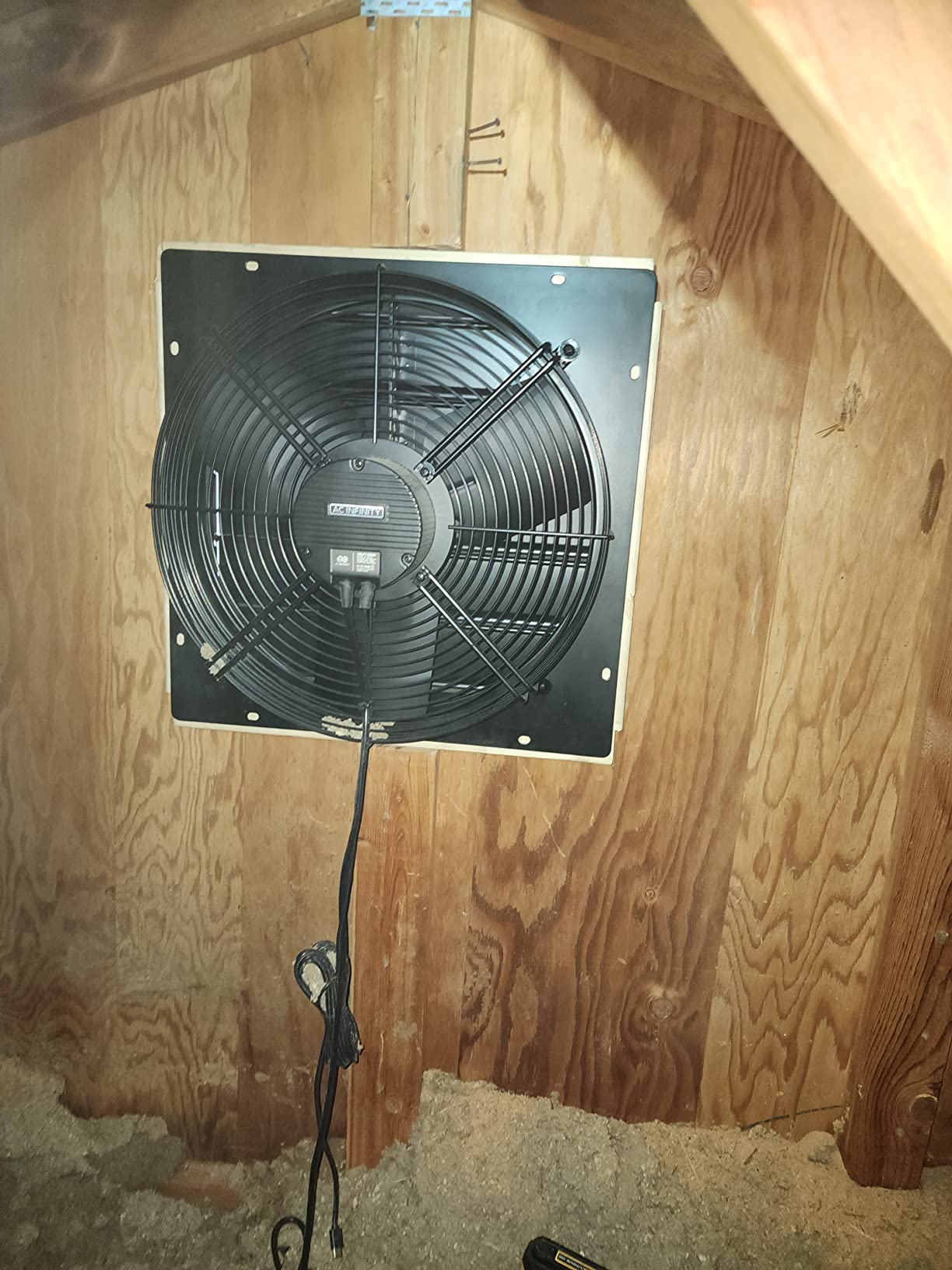AC Infinity AIRLIFT T16 Shutter Exhaust Fan 16