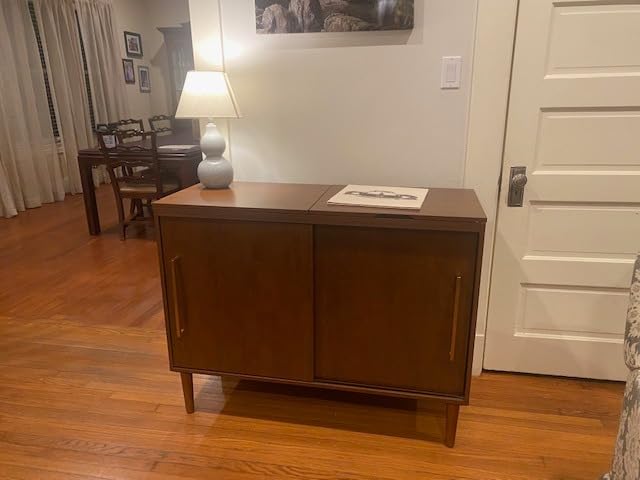 Crosley Furniture Everett Media Console and Record Player Stand with Storage for Vinyl Records, Matte Black customer photo 1