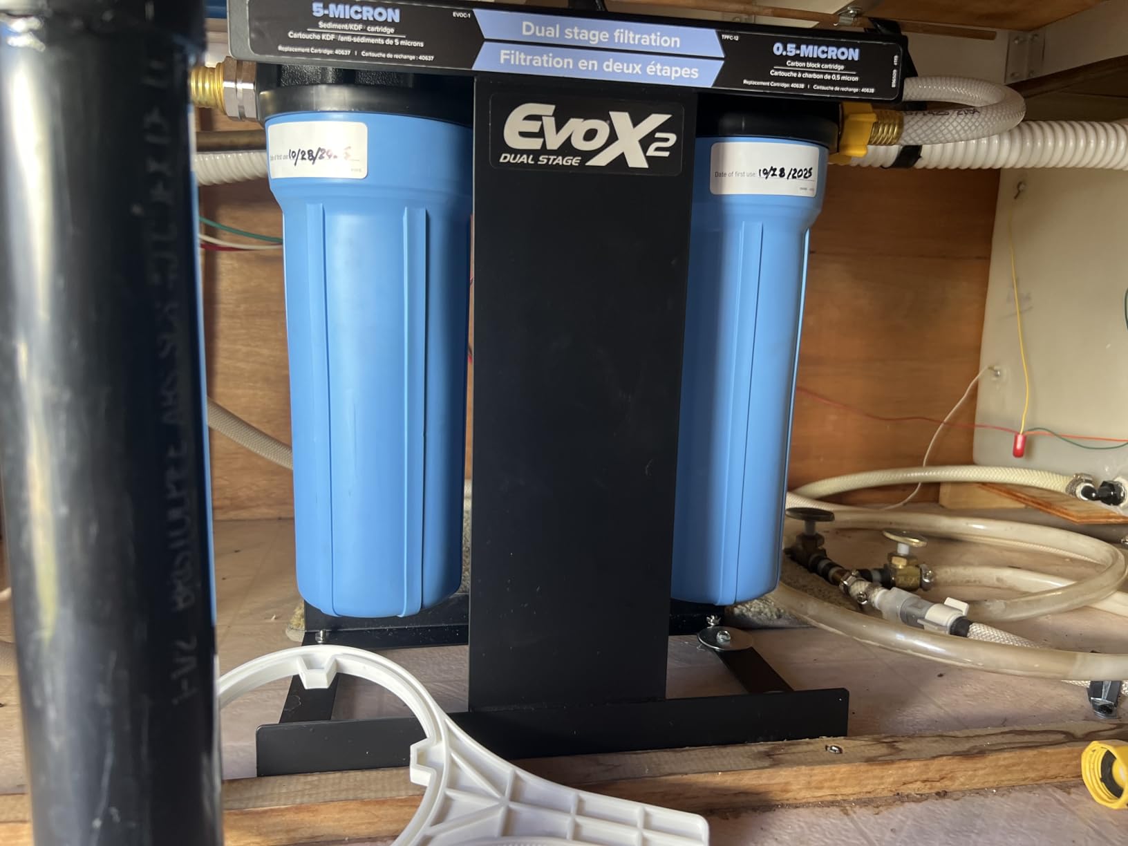 Camco EVO X2 Dual Stage Camper/RV Water Filter Kit - Made in the USA | 2 Stage Filtration w/KDF & GAC - Filters Out Bad Taste, Odors, Lead, Bacteria & More - Replaceable Filters - (40639) customer photo 1