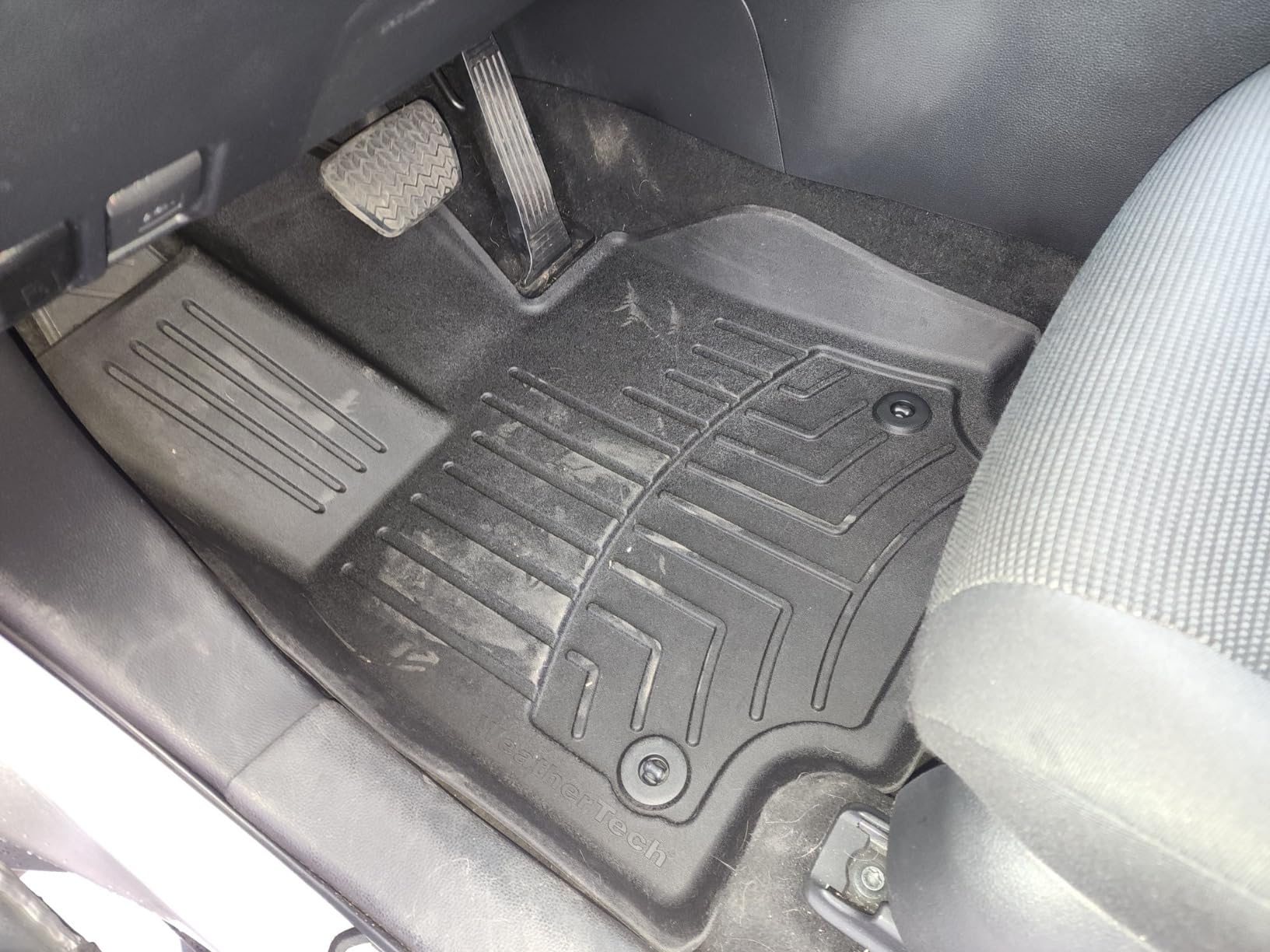 WeatherTech FloorLiners fits 2019-2025 Toyota RAV4 (1st & 2nd Row) Black customer photo 1