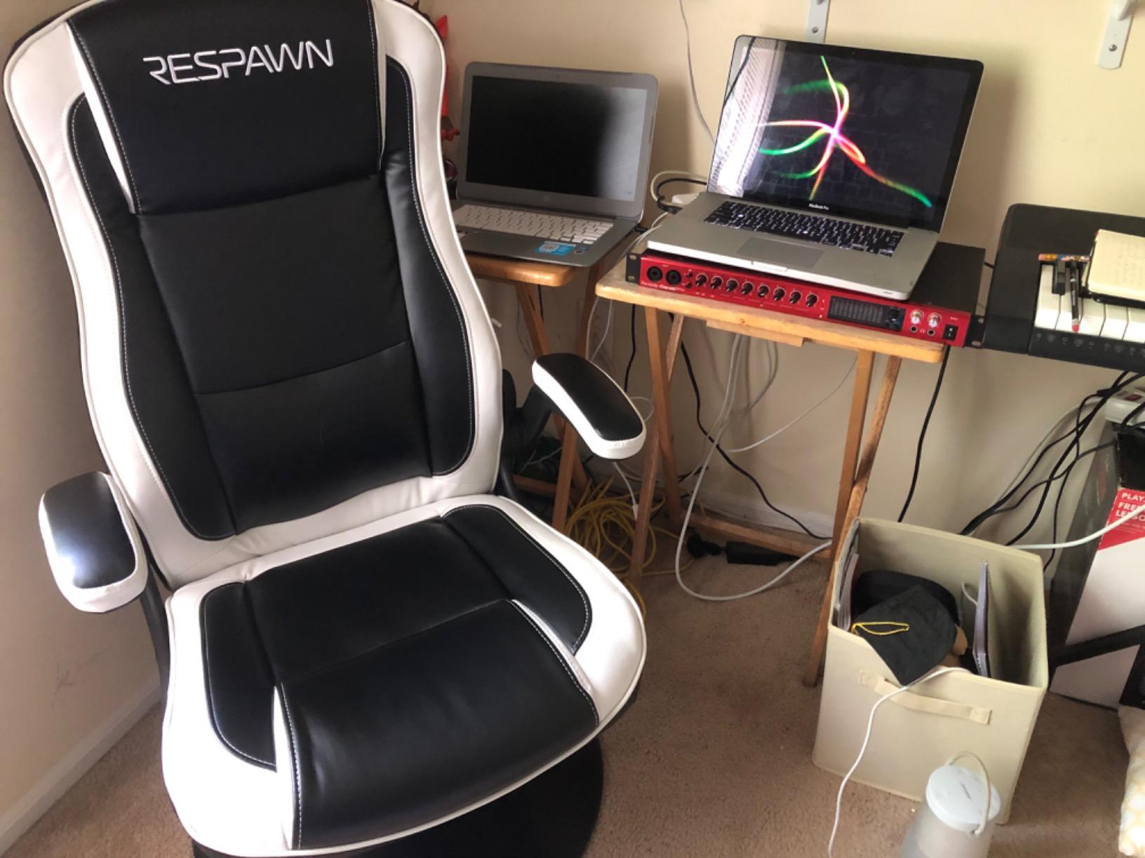 RESPAWN 800 Console Rocker Gaming Chair, Swivel Seat with Lumbar Support | 360° swivel rocker gaming chair with lumbar support, flip-up arms and stable base for console gaming or reading customer photo 1