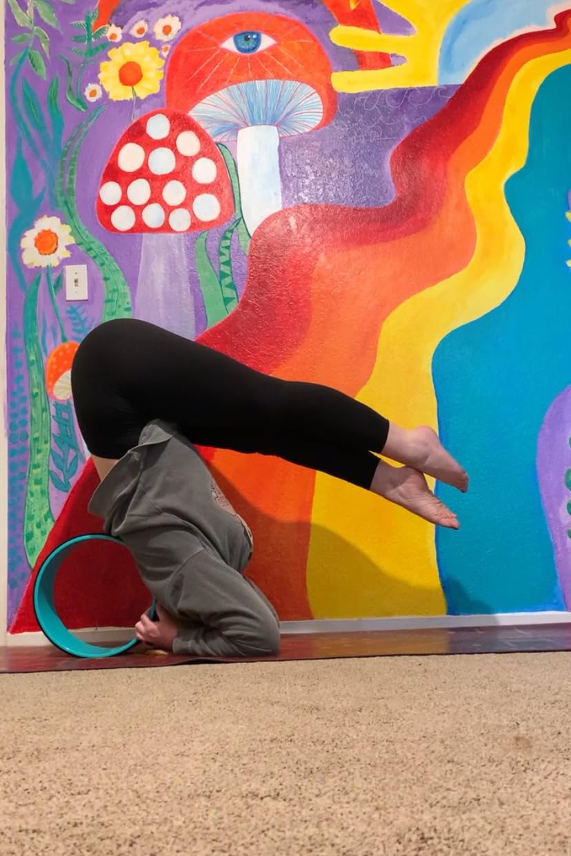 Yoga Wheel Kit for Beginners - Wheel, 2 Blocks, Strap & Guide customer photo 2