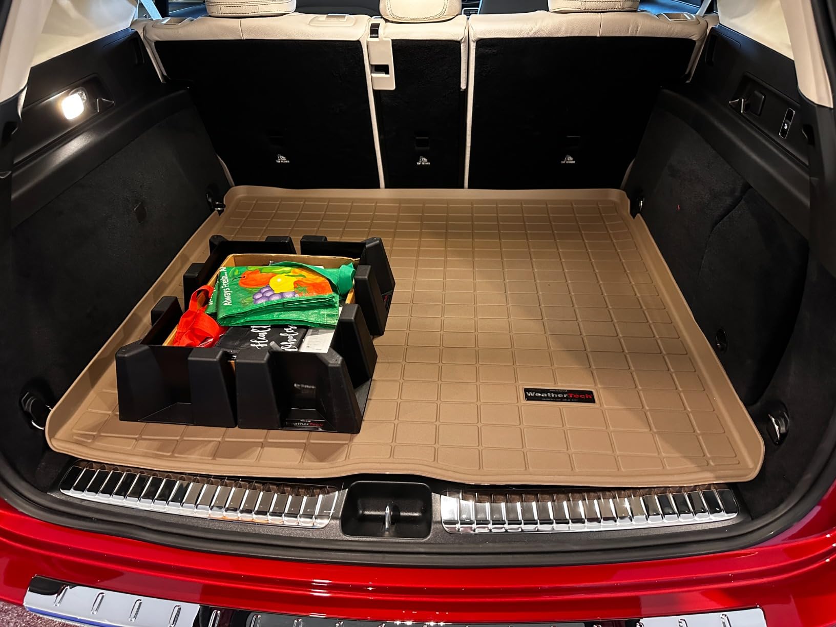WeatherTech Cargo Trunk Liner for Mercedes GLE SUV, GLE-Class - Behind 2nd Row, Black customer photo 2