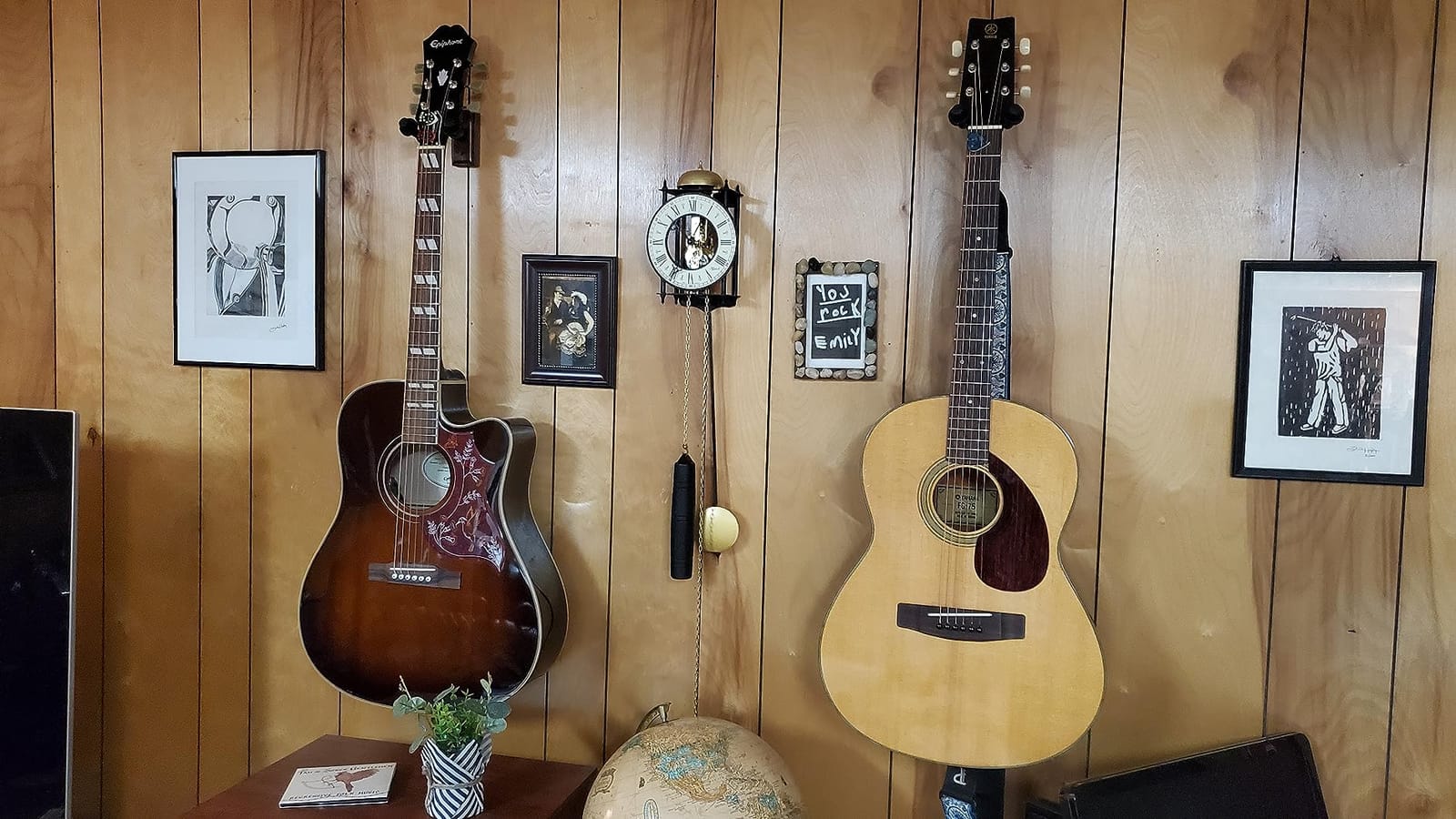 Donner Guitar Wall Mount Hanger 6-Pack, Black Walnut Guitar Wall Holder for Acoustic Electric Guitars, Bass, Folk Ukulele, Violin, Mandolin Banjo and String Instruments customer photo 1
