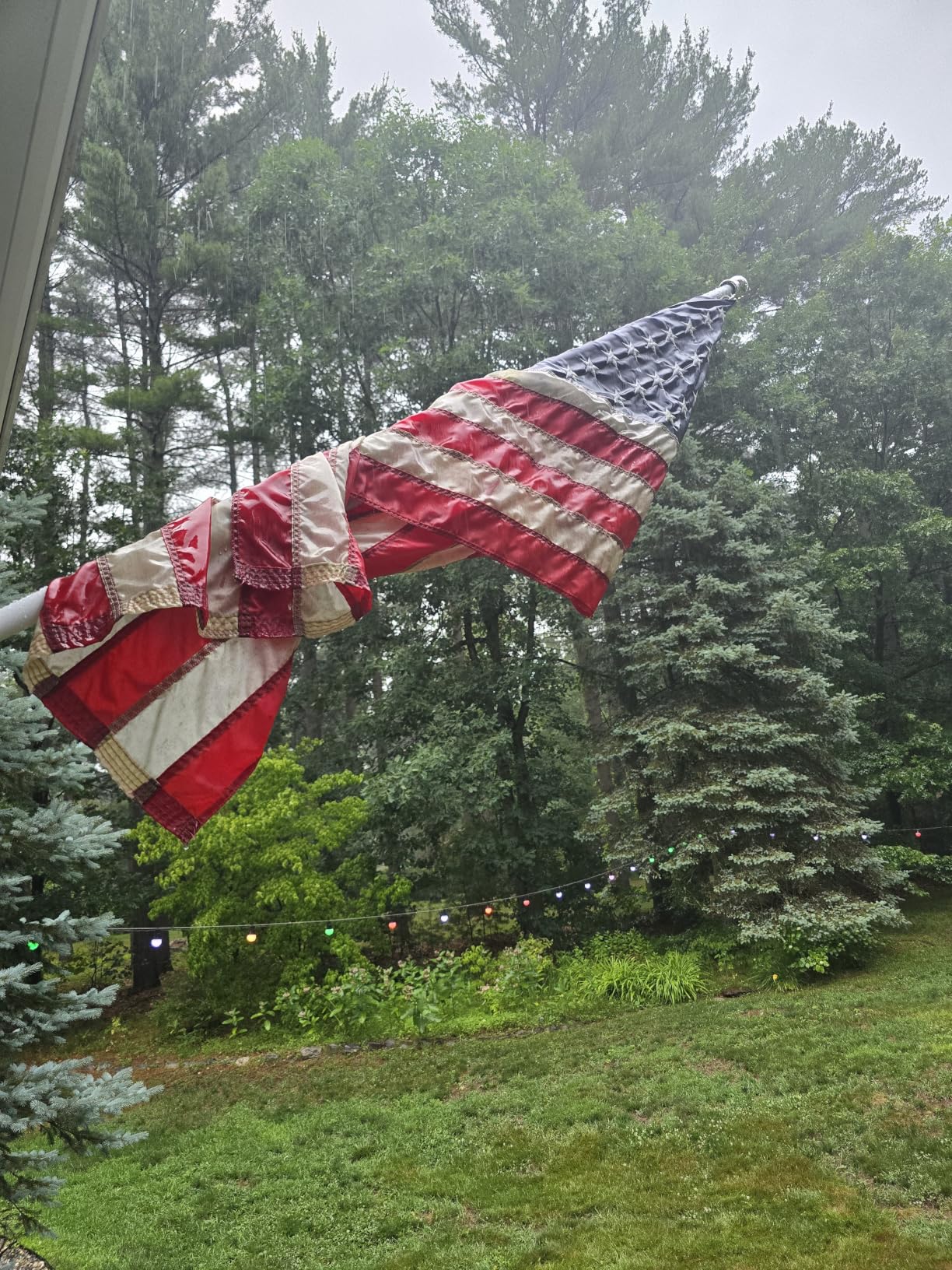 HOOPLE 6FT Aluminum Tangle Free Spinning Flag Pole for Outside House - Heavy Duty Flagpole with Rotating Rings, Wall Mount House Flag Pole for 2x3 & 3x5 Flags, Residential Commercial Outdoor FlagPole customer photo 2