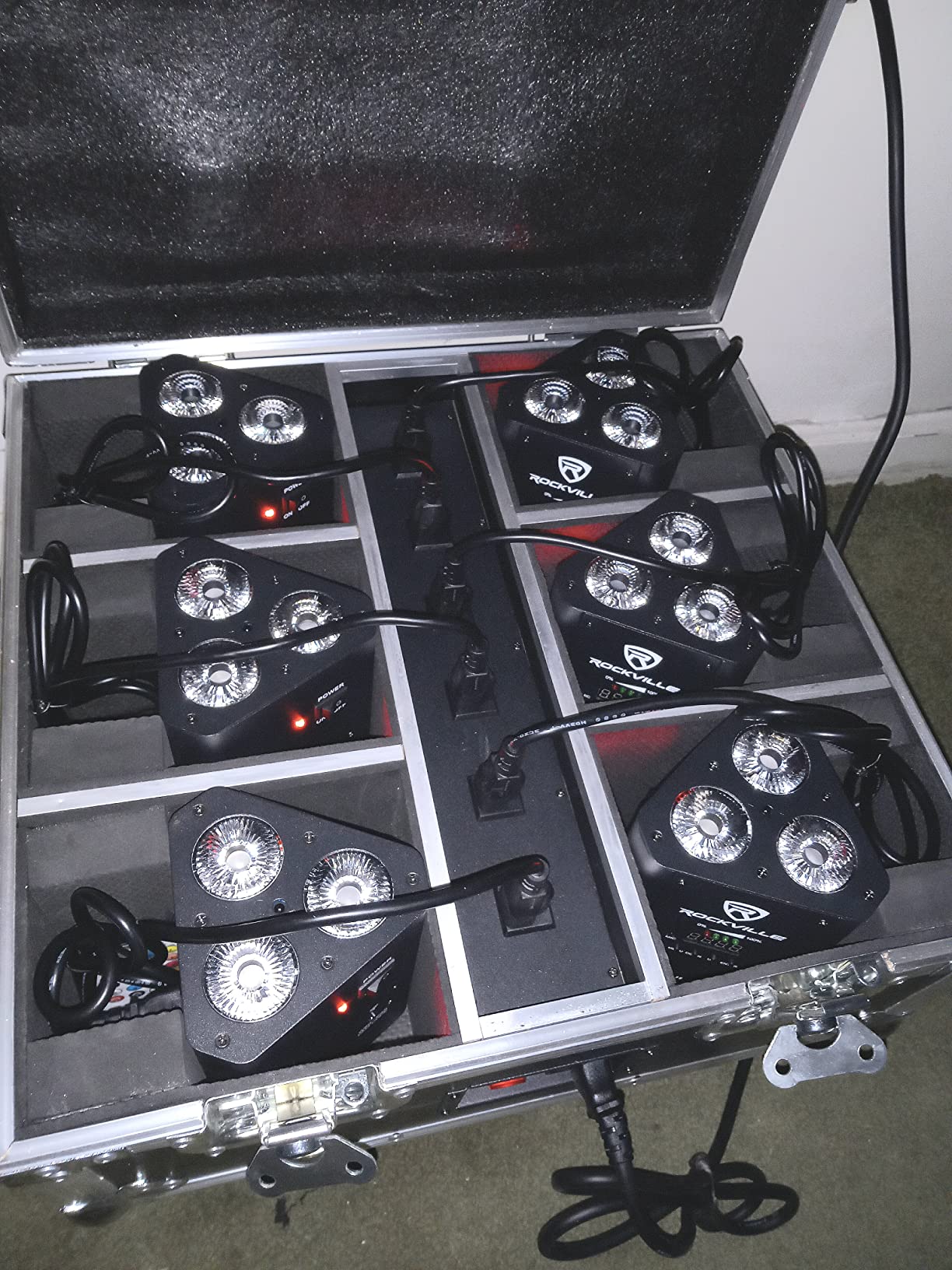 Rockville ROCKWEDGE Package White (6) Battery Wireless Par Lights with Charging Case, 6-in-1 RGBWA+UV, 7500mAh Battery, DMX Control, 6500 Lux Brightness, for DJs and Event Planners | Charging Case Included, 2.4GHz Wireless DMX, RGBWA and UV 6-in-1 LEDs, Remotes, Clamps, 8-Hour All-Color Runtime customer photo 2