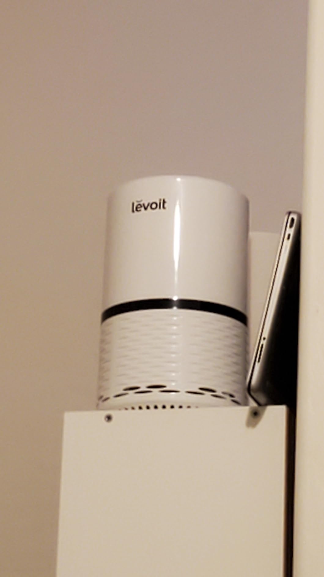 Levoit Air Purifier for Home Bedroom Small Room, Quiet Operation | Washable Pre-Filter for Dander, Smoke, Dust, Pollen, AHAM VERIFIDE, Odor Eliminators, Pet Hair Remover, Vital 100, White customer photo 1