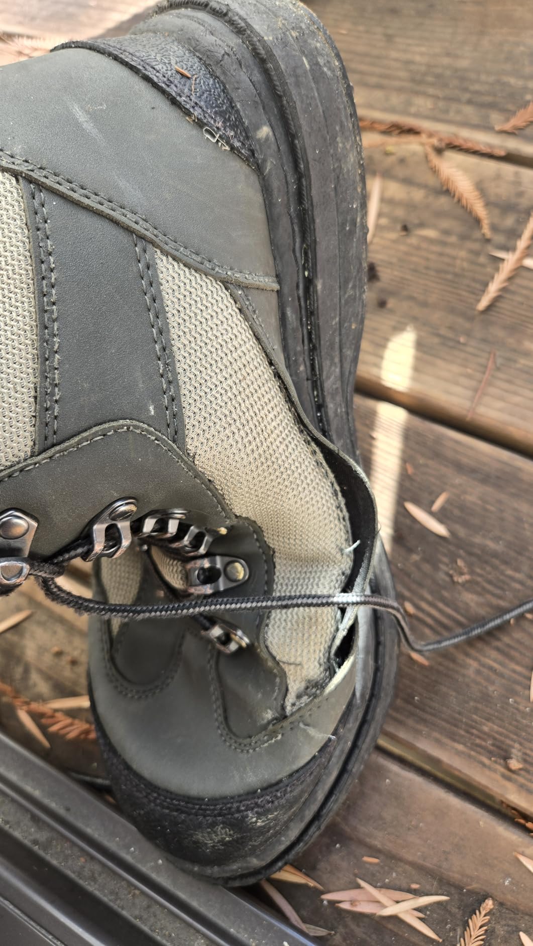 FROGG TOGGS Men's Hellbender Waterproof Fishing Wading Boot for Fishing in Felt or Cleated, Cleated, 10 customer photo 2