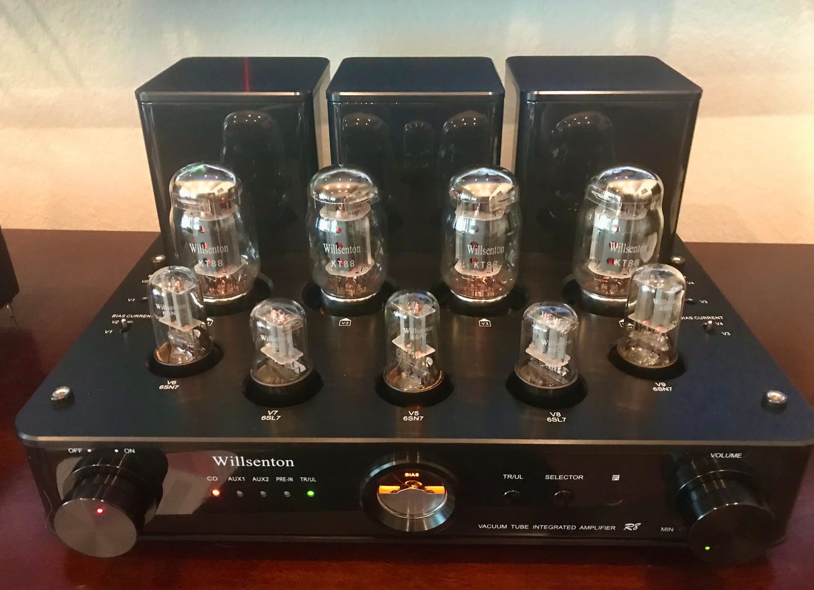 R8 KT88 x4 Tube Amplifier Hi-Fi Integrated Vacuum Tube Amp with Headphone Output KT88, EL34 Replaceable (Silver) customer photo 1