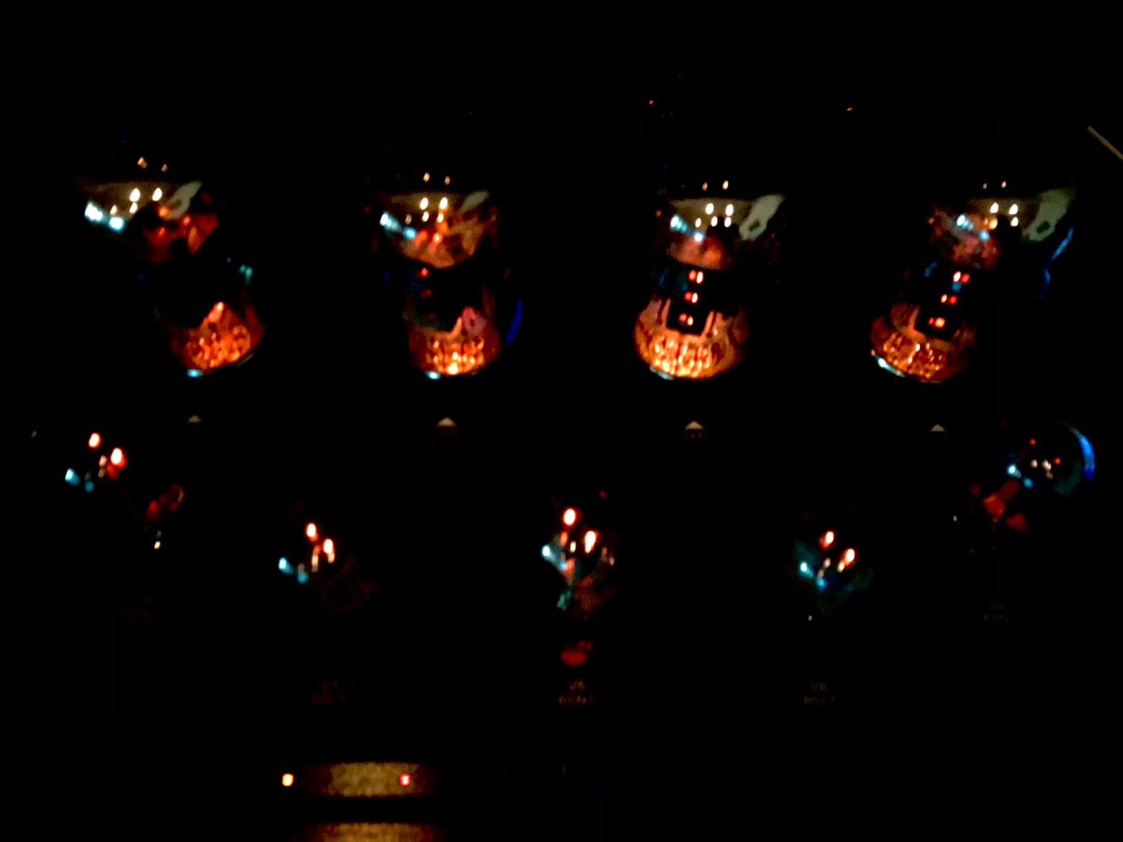R8 KT88 x4 Tube Amplifier Hi-Fi Integrated Vacuum Tube Amp with Headphone Output KT88, EL34 Replaceable (Silver) customer photo 2