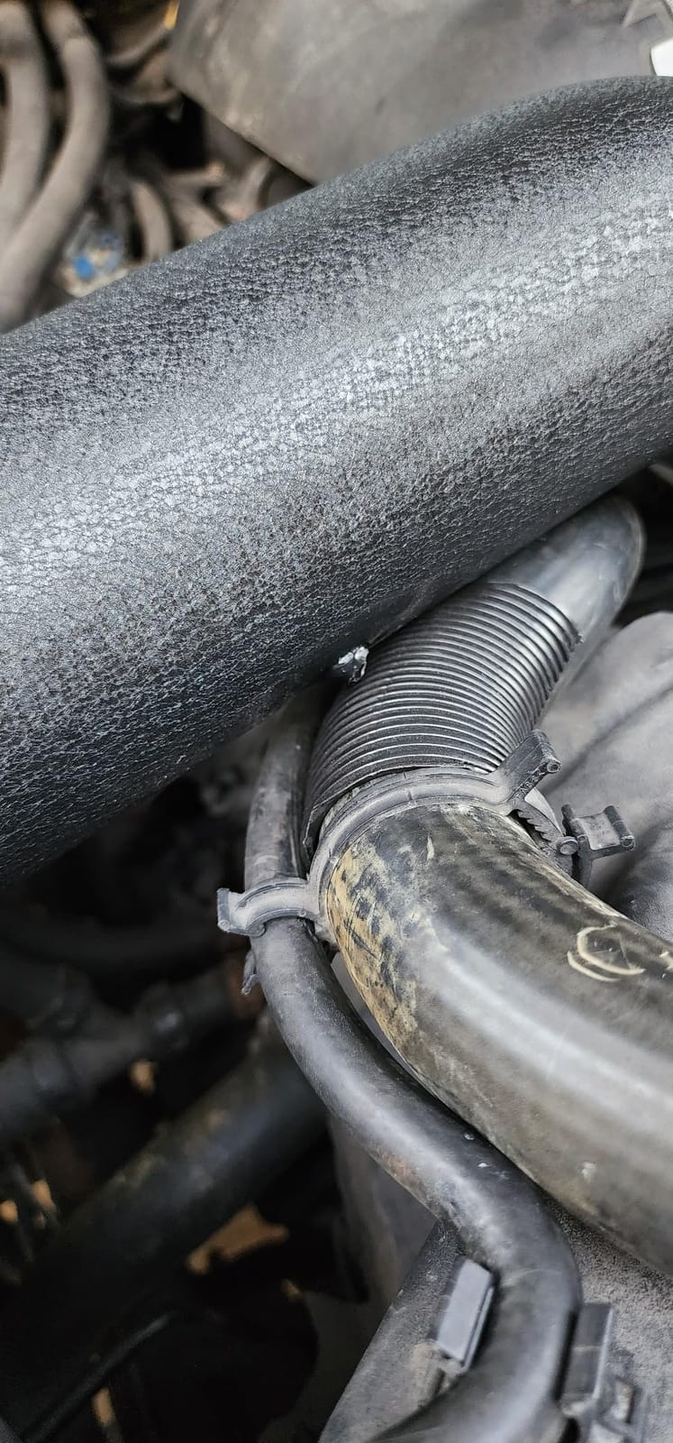4 inch Cold Air Intake Black Tube + Heat Shield for 1999-2006 GMC/Chevy V8 4.8L/5.3L/6.0L Silverado 1500/2500/3500 Black customer photo 2