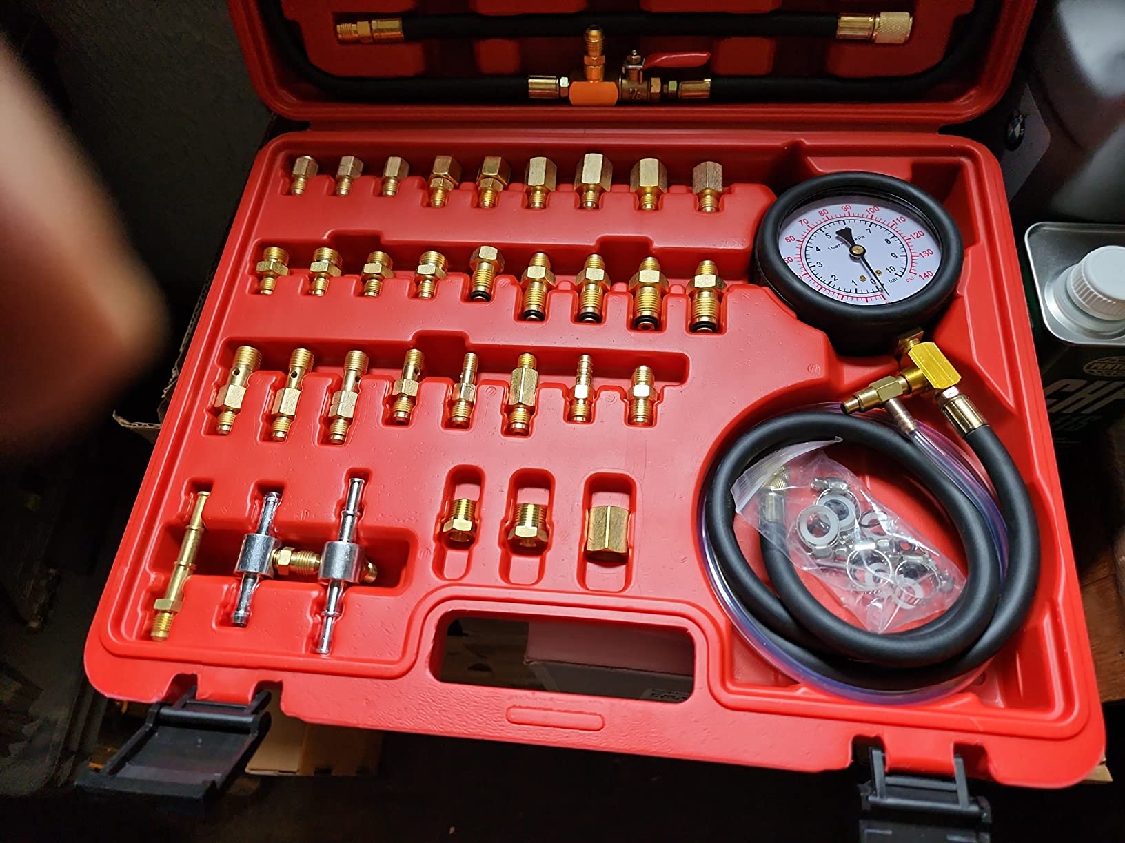 BETOOLL Pro Fuel Injection Pressure Tester Kit Gauge 0-140 PSI with 9.49,7.89,6.30 Fuel Line Fittings customer photo 1