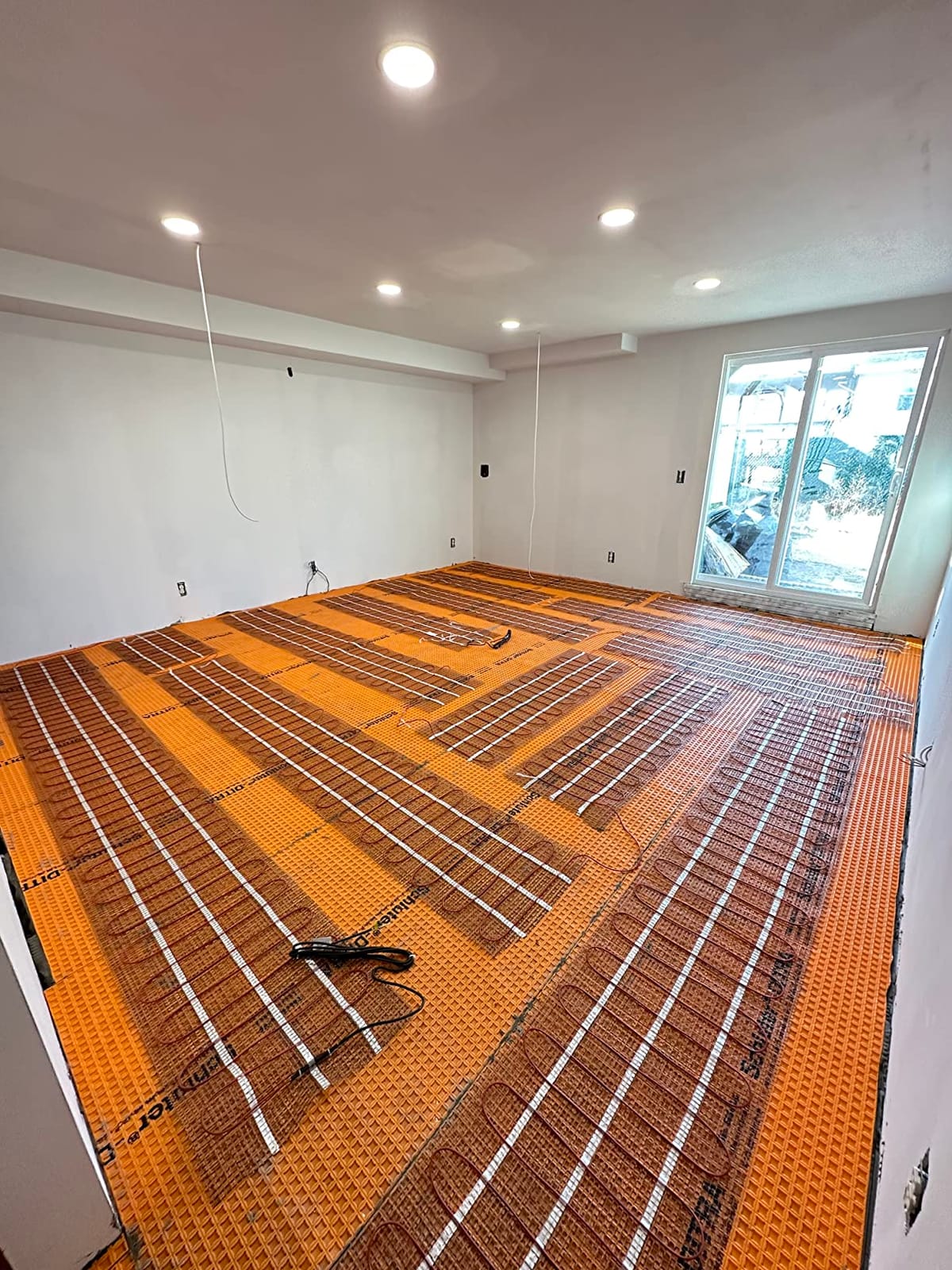 LuxHeat 20 sqft Floor Heating System, Prog Thermostat - 120V Heated Floor | 20in x 12.2ft Self-adhesive Mat, Alarm, UDG 7-Day Prog T/Stat w/ GFCI, Sensor | Radiant Floor Heat For Bathroom, Tile & More customer photo 2